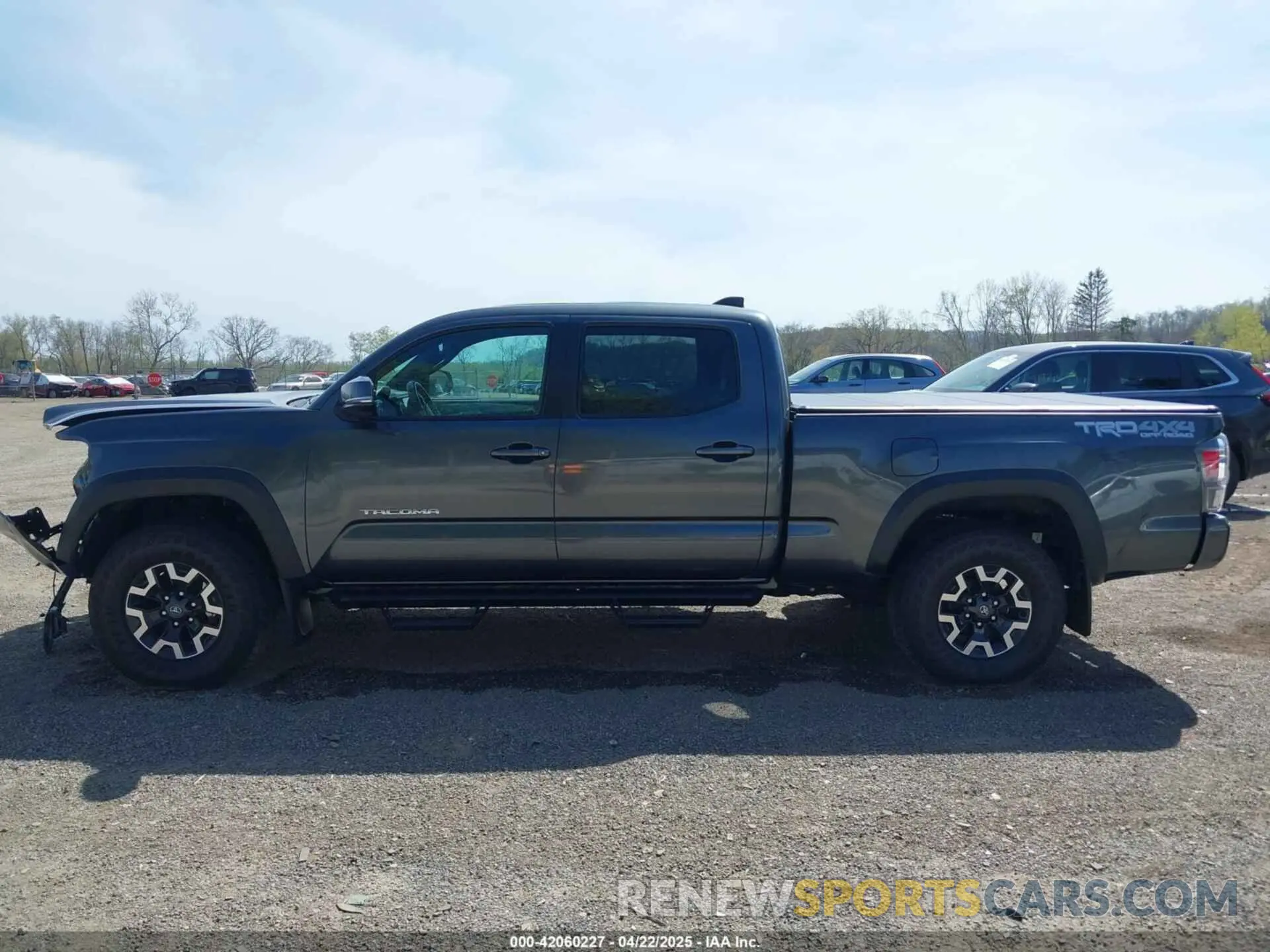 15 Photograph of a damaged car 3TMDZ5BN7NM140340 TOYOTA TACOMA 2022