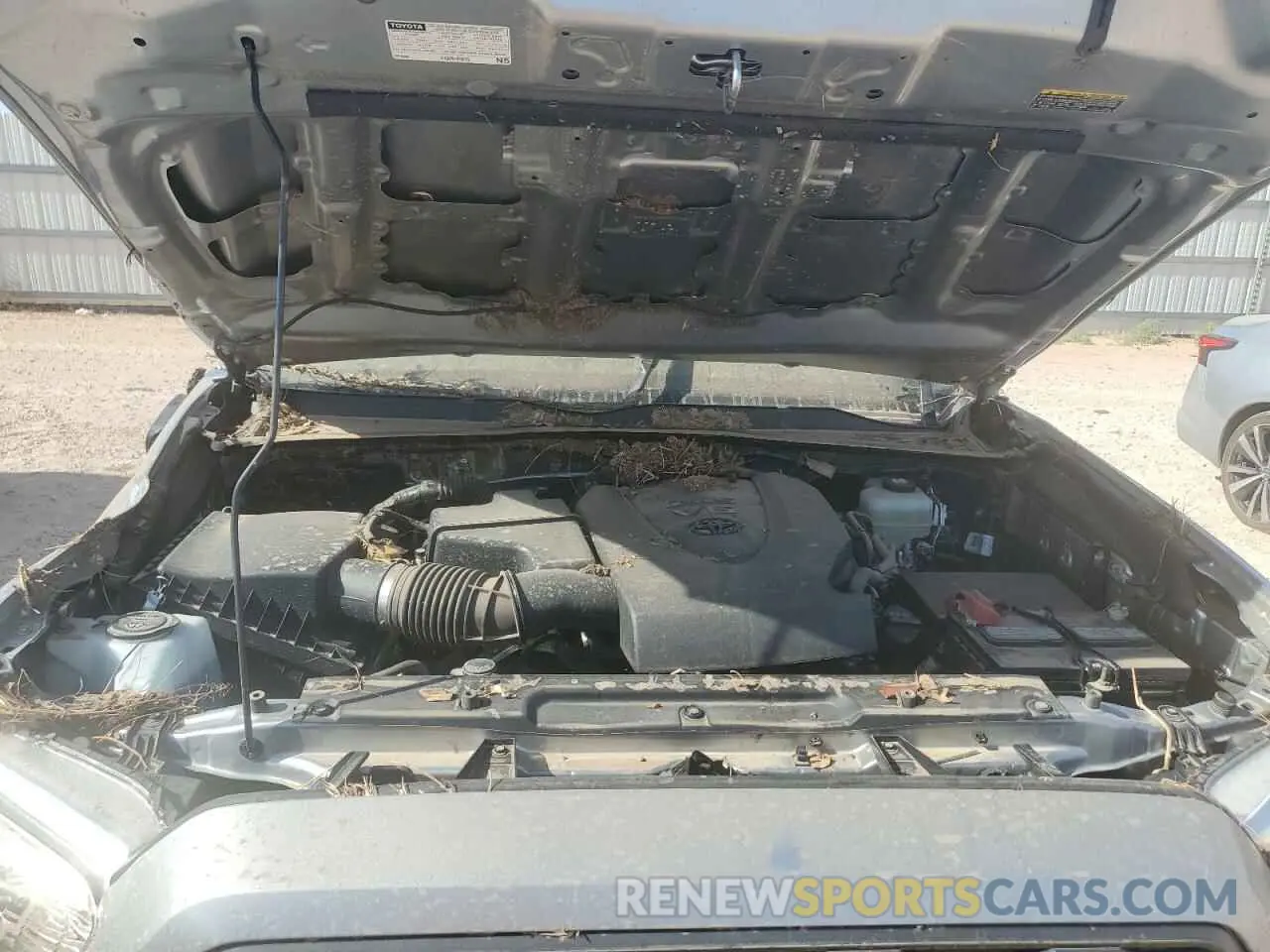 11 Photograph of a damaged car 3TMDZ5BN9NM123684 TOYOTA TACOMA 2022