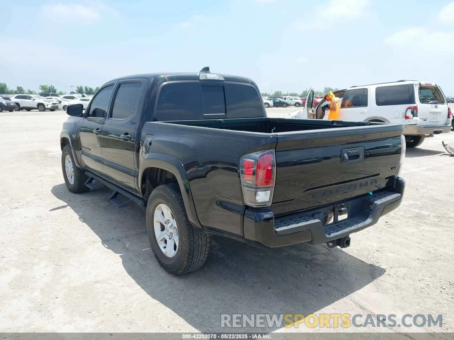 3 Фотография поврежденного автомобиля 3TMEZ5CN0NM173523 TOYOTA TACOMA 2022