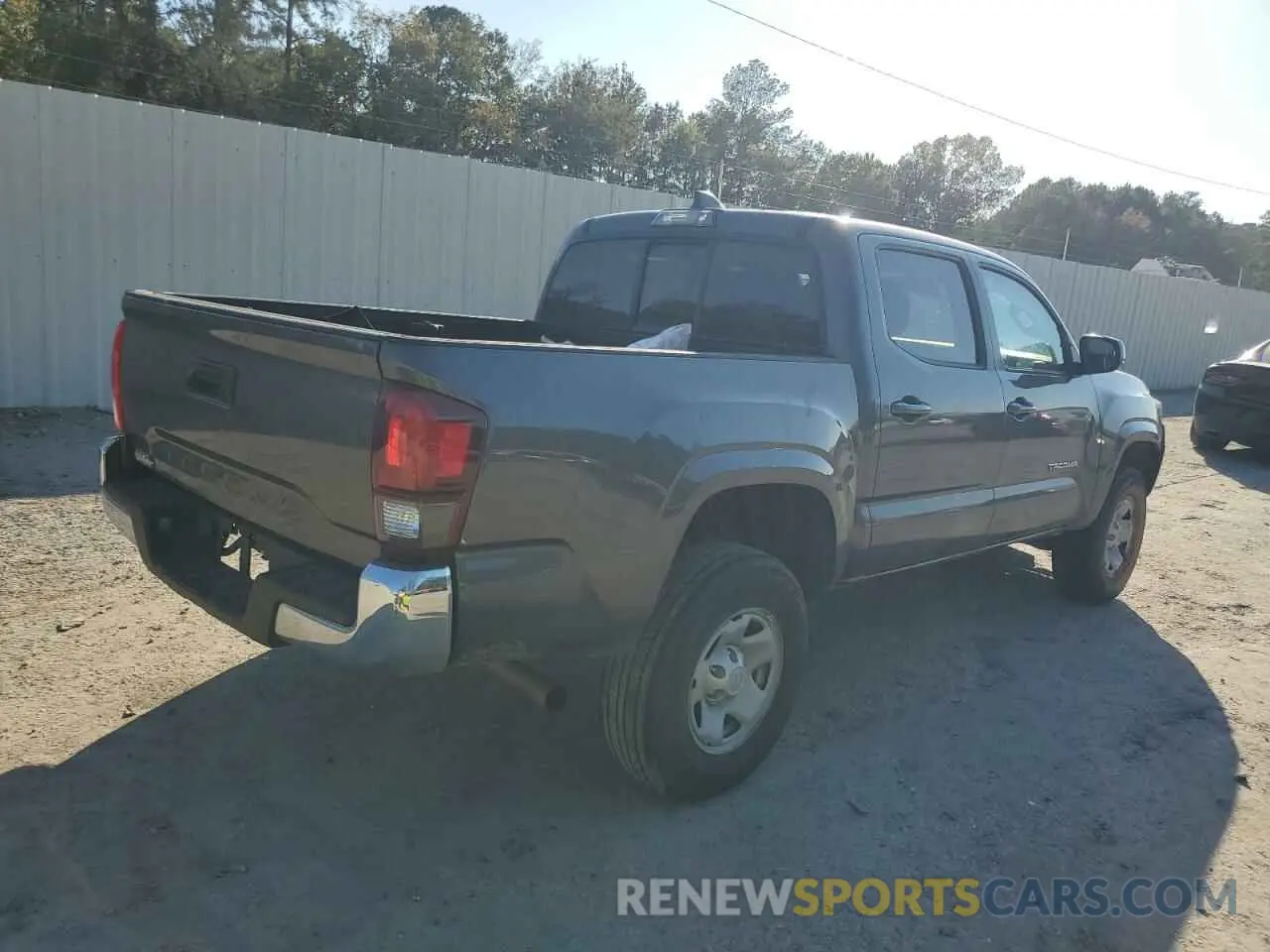 3 Photograph of a damaged car 3TYAX5GN0NT055295 TOYOTA TACOMA 2022