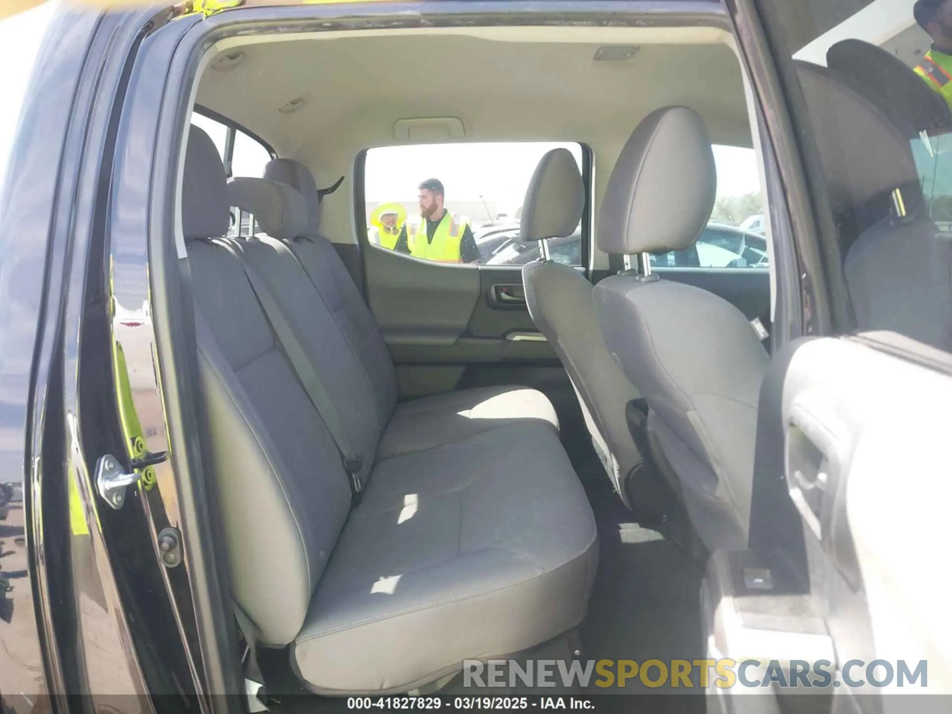 8 Photograph of a damaged car 3TYAX5GN0NT057032 TOYOTA TACOMA 2022