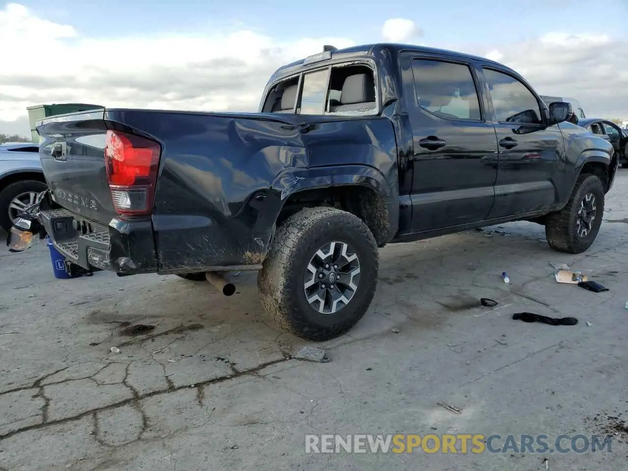 3 Photograph of a damaged car 3TYAX5GN1NT038697 TOYOTA TACOMA 2022