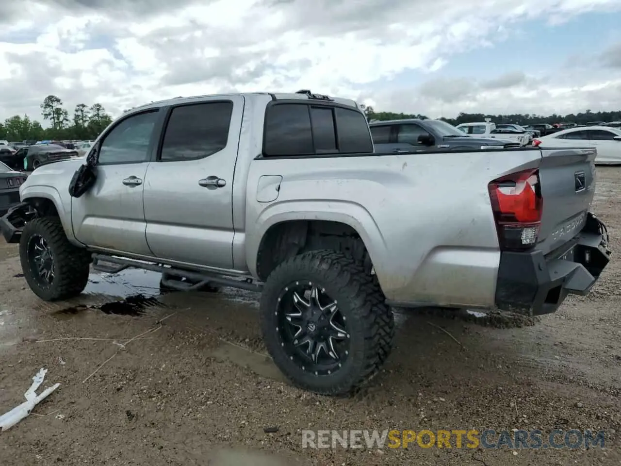 2 Photograph of a damaged car 3TYAX5GN2NT036327 TOYOTA TACOMA 2022
