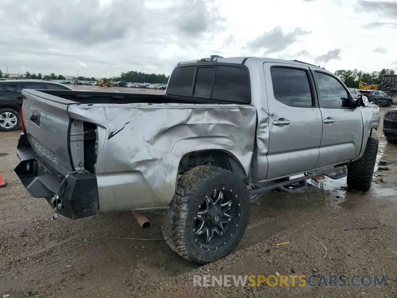 3 Photograph of a damaged car 3TYAX5GN2NT036327 TOYOTA TACOMA 2022