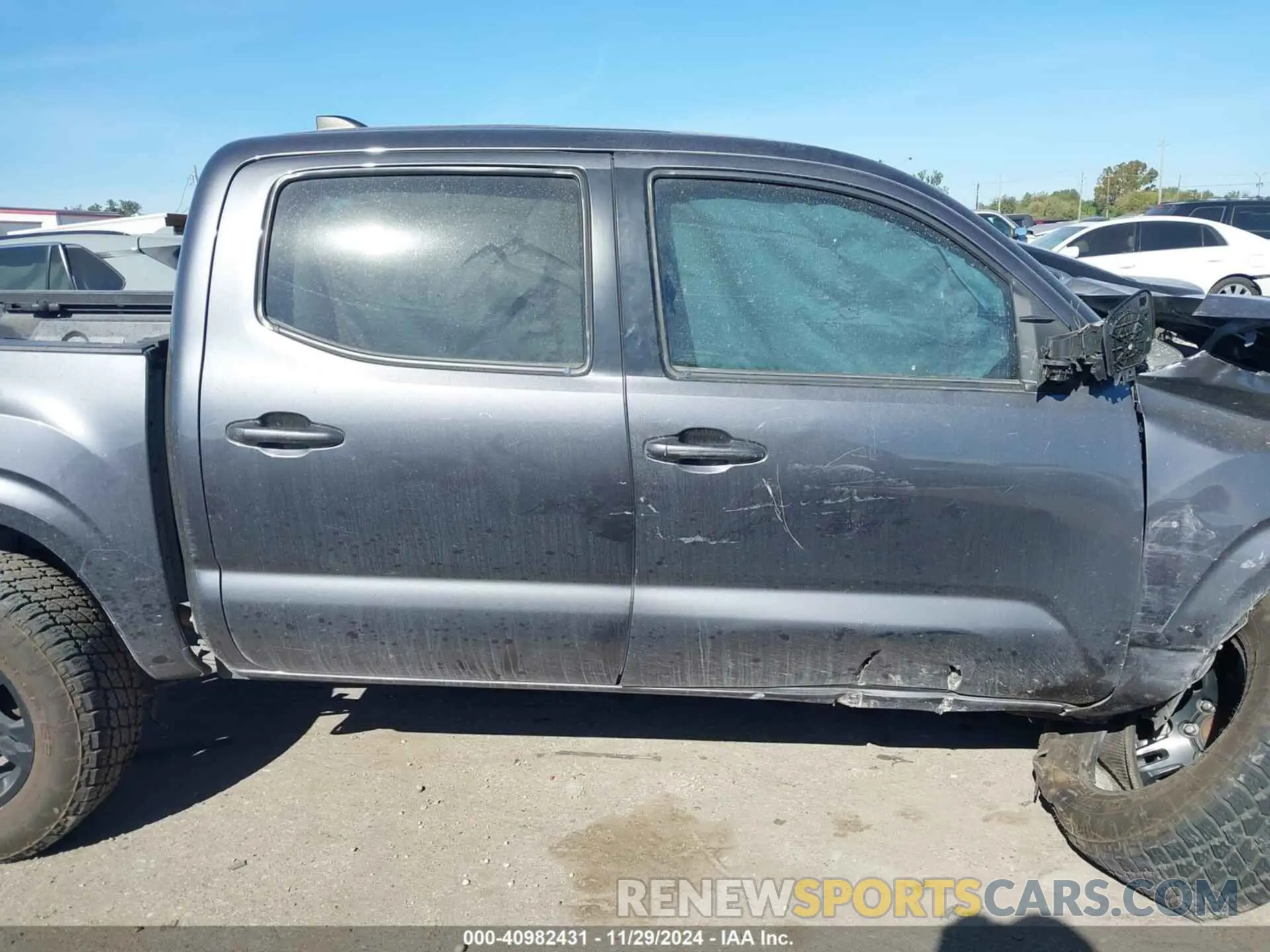 12 Фотография поврежденного автомобиля 3TYAX5GN3NT036515 TOYOTA TACOMA 2022