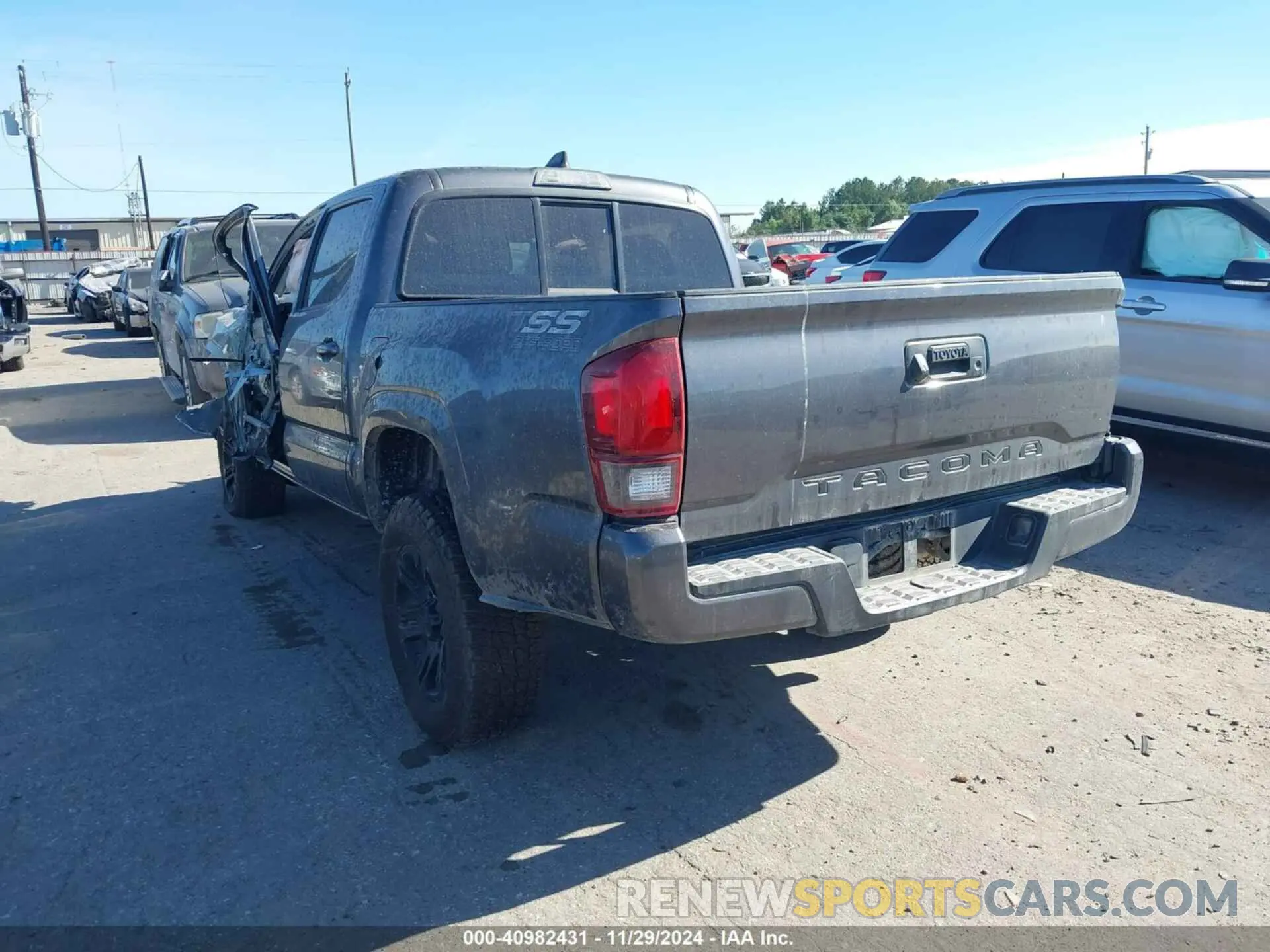 3 Фотография поврежденного автомобиля 3TYAX5GN3NT036515 TOYOTA TACOMA 2022