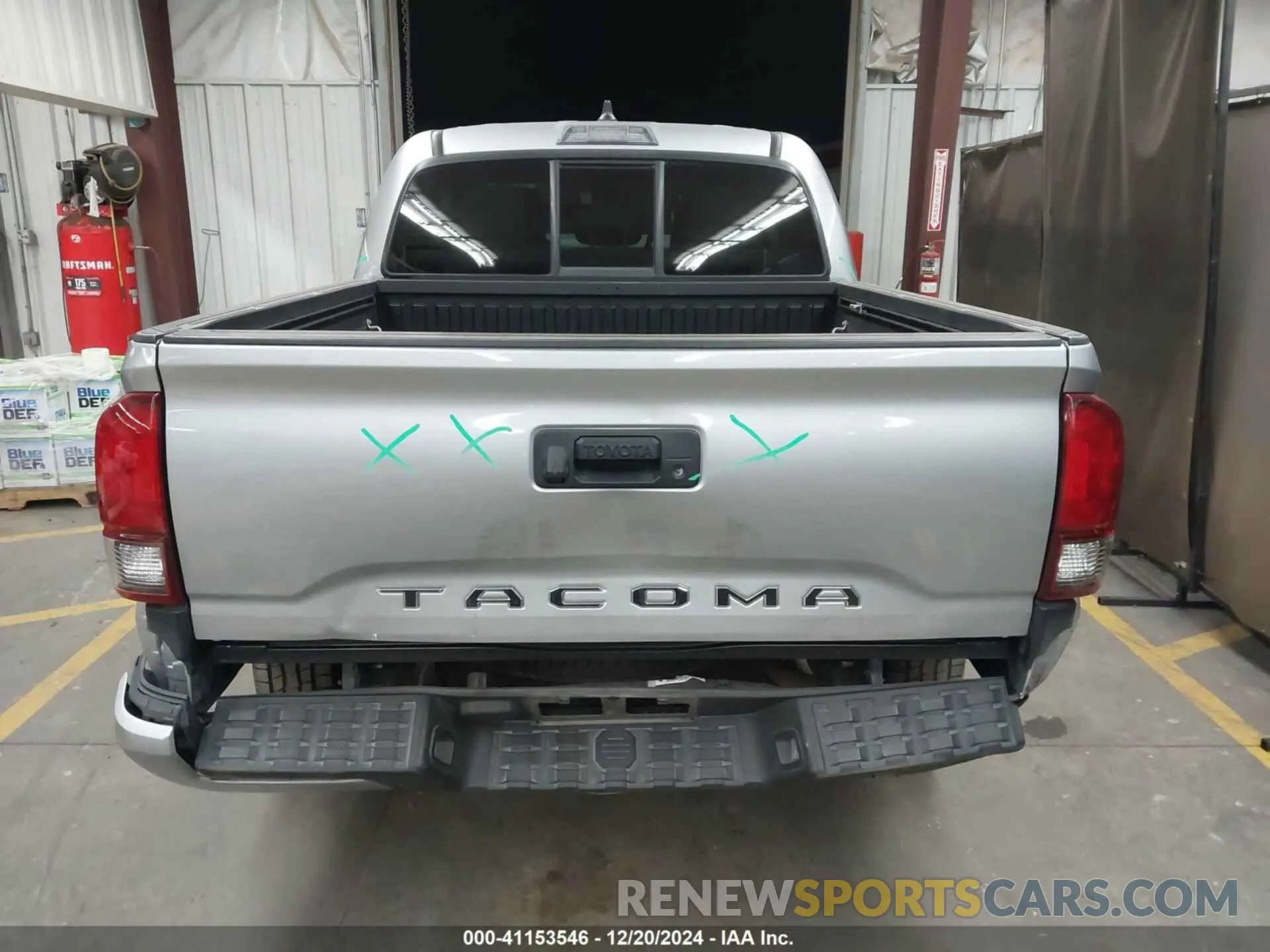 16 Photograph of a damaged car 3TYAX5GN4NT037799 TOYOTA TACOMA 2022