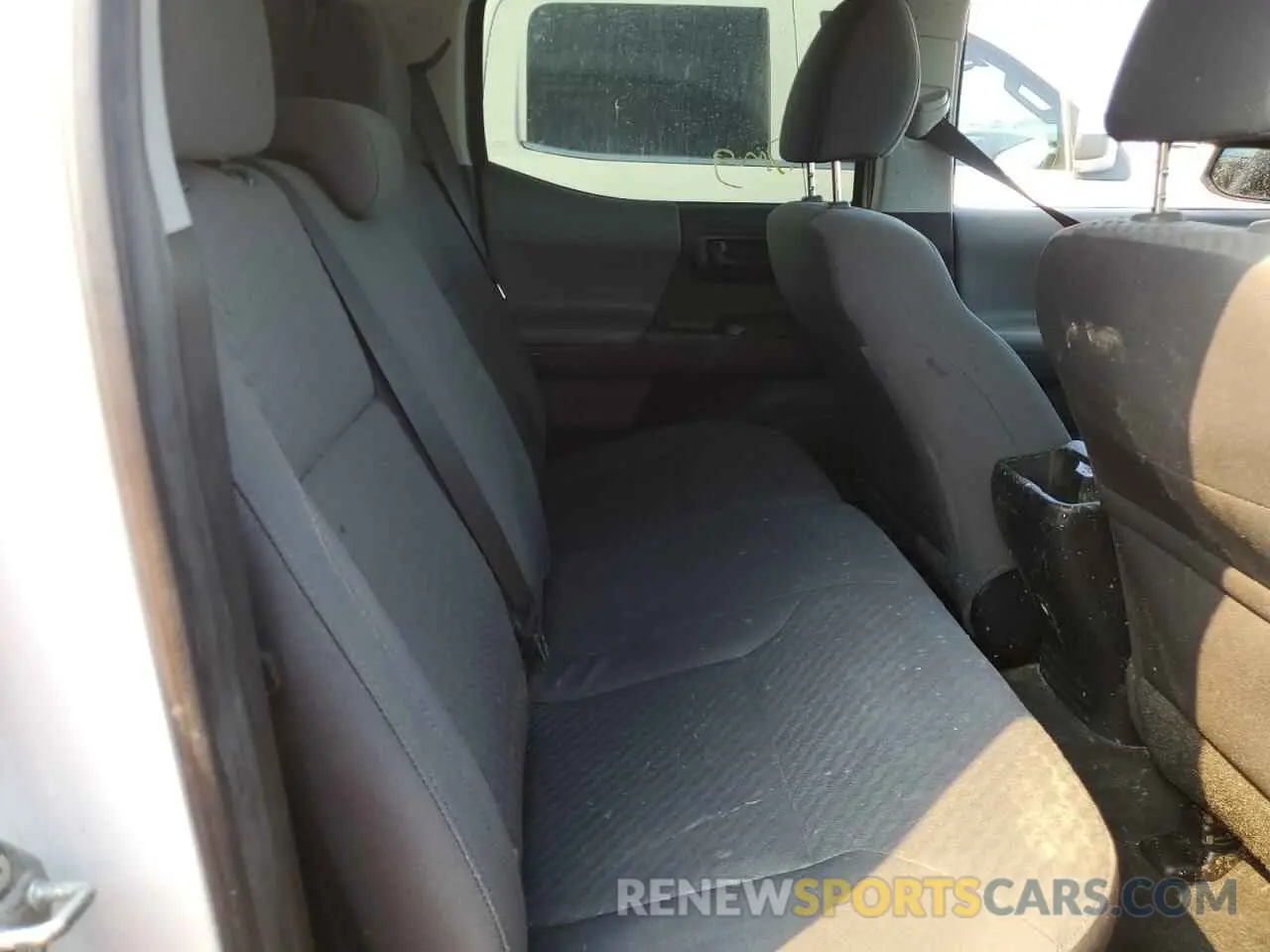 6 Фотография поврежденного автомобиля 3TYAX5GN6NT041952 TOYOTA TACOMA 2022