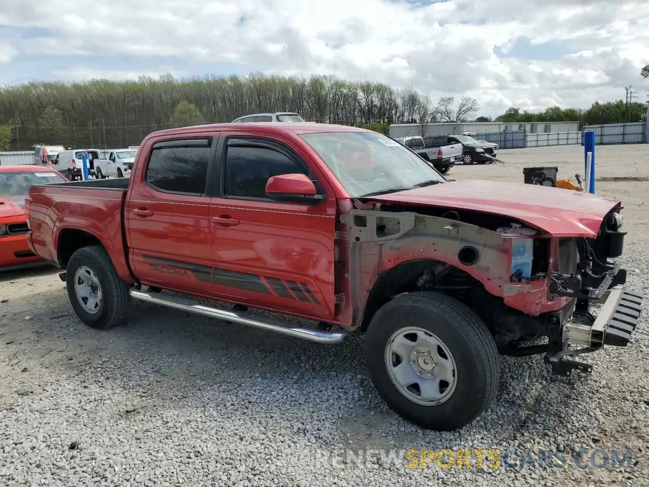 4 Photograph of a damaged car 3TYAX5GN7NT043659 TOYOTA TACOMA 2022