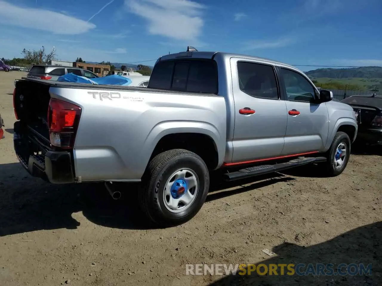 3 Фотография поврежденного автомобиля 3TYAX5GN8NT065122 TOYOTA TACOMA 2022