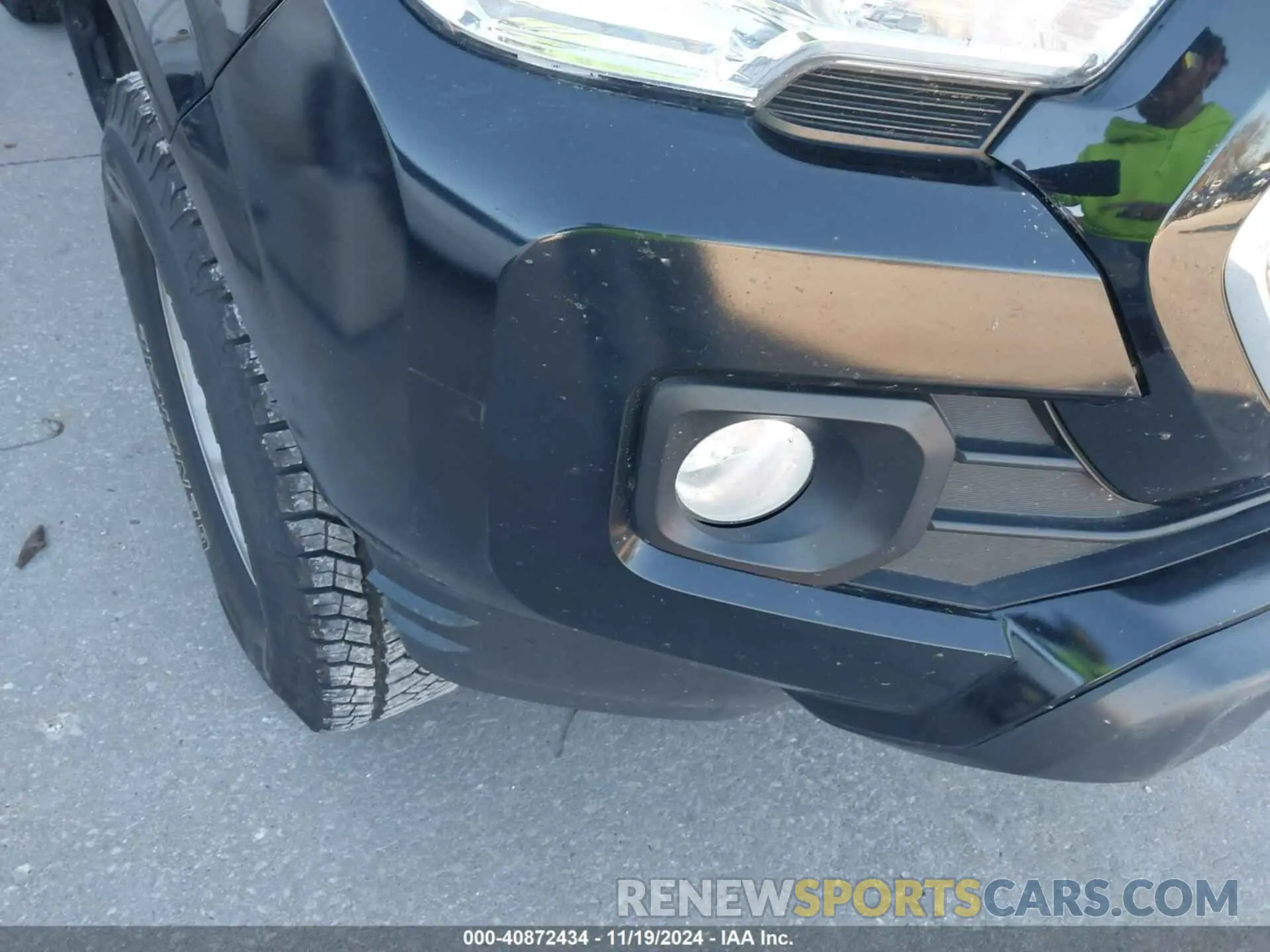 6 Photograph of a damaged car 3TYAX5GN9NT048572 TOYOTA TACOMA 2022