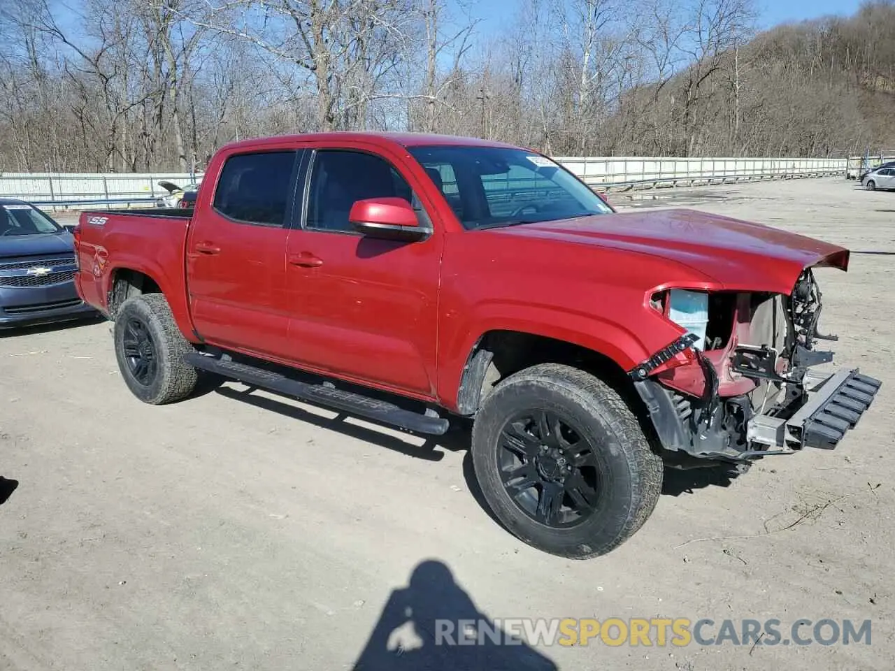 4 Photograph of a damaged car 3TYAX5GNXNT038097 TOYOTA TACOMA 2022