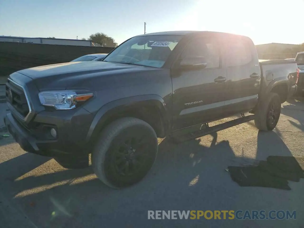 1 Photograph of a damaged car 3TYAZ5CN2NT016112 TOYOTA TACOMA 2022
