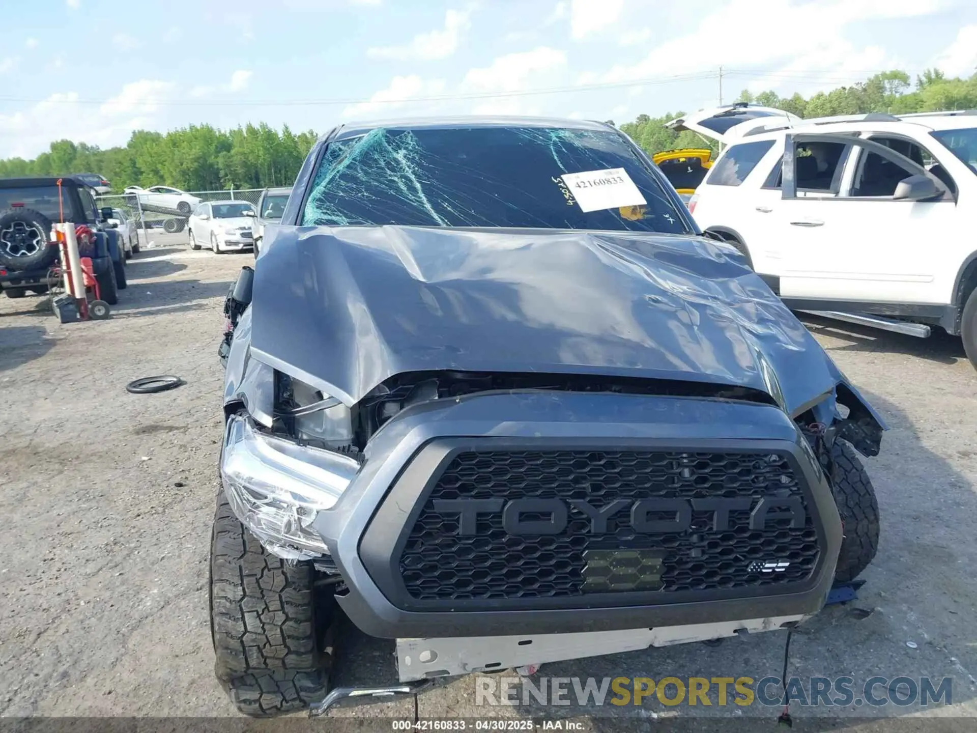 13 Photograph of a damaged car 3TYCZ5AN2NT096247 TOYOTA TACOMA 2022