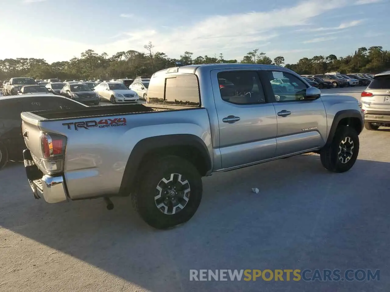 3 Photograph of a damaged car 3TYCZ5AN3NT090070 TOYOTA TACOMA 2022