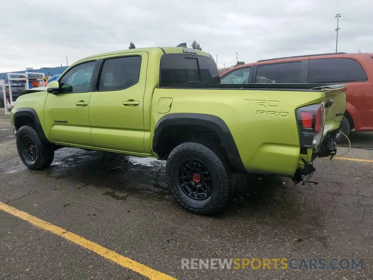 2 Photograph of a damaged car 3TYCZ5AN4NT067073 TOYOTA TACOMA 2022