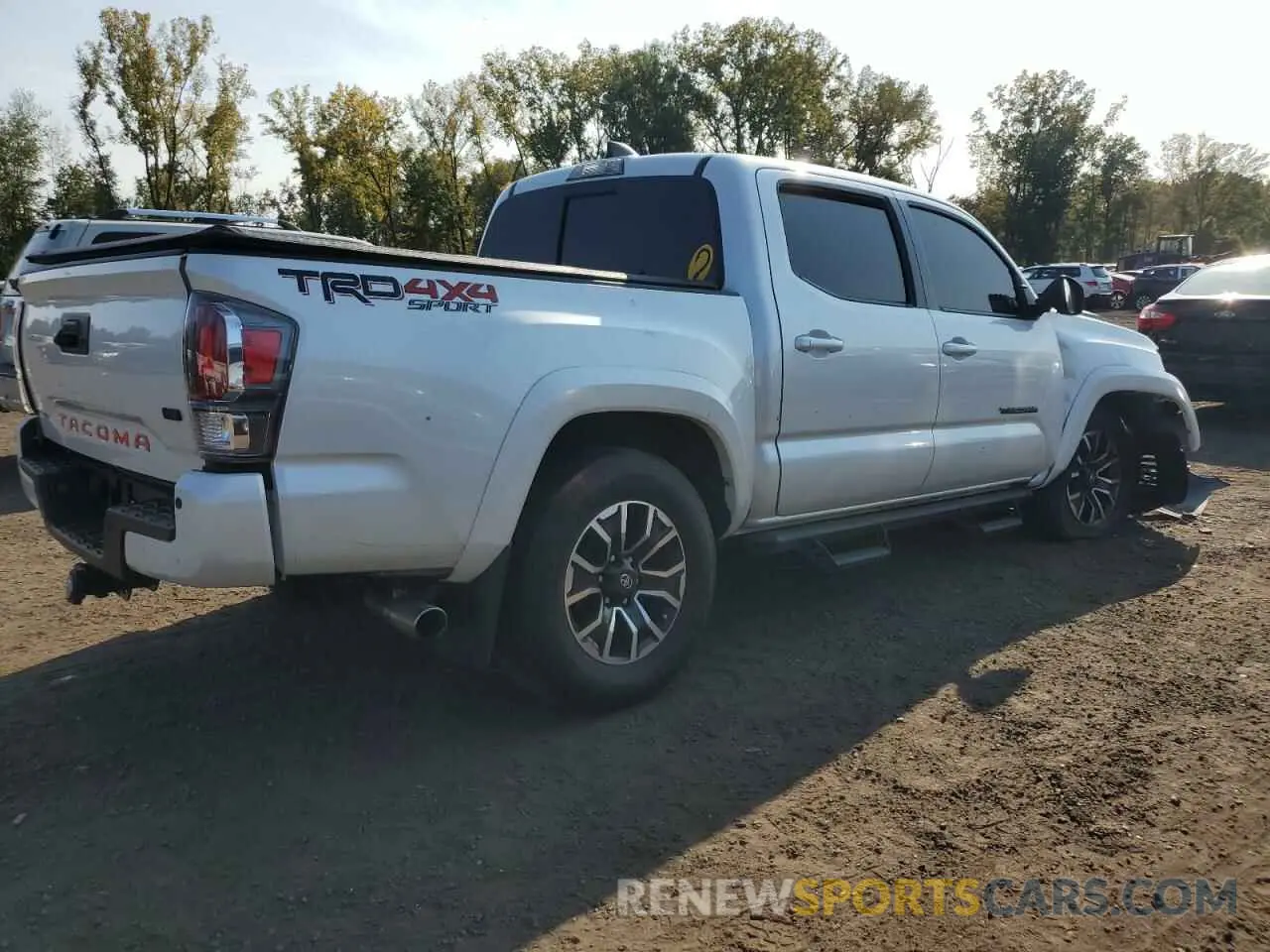 3 Фотография поврежденного автомобиля 3TYCZ5AN5NT068331 TOYOTA TACOMA 2022