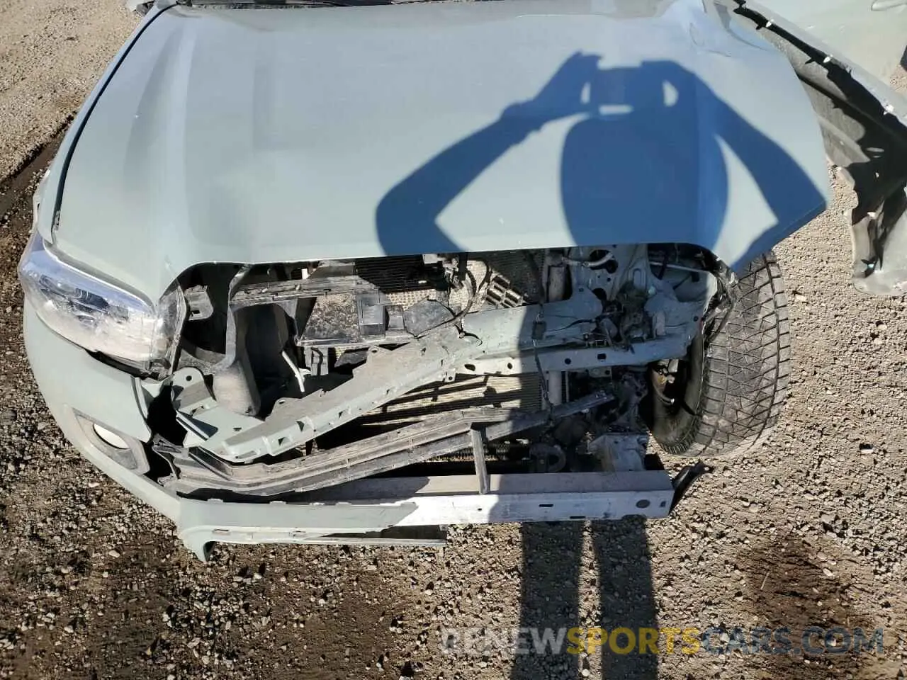 11 Photograph of a damaged car 3TYCZ5AN5NT078485 TOYOTA TACOMA 2022