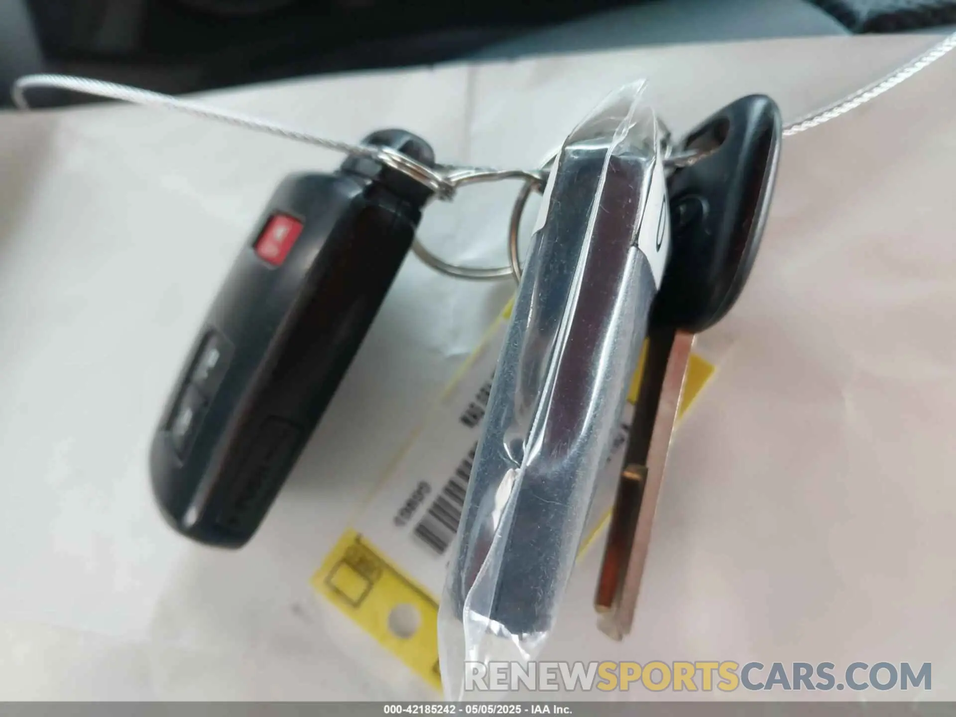 11 Photograph of a damaged car 3TYCZ5AN5NT098834 TOYOTA TACOMA 2022