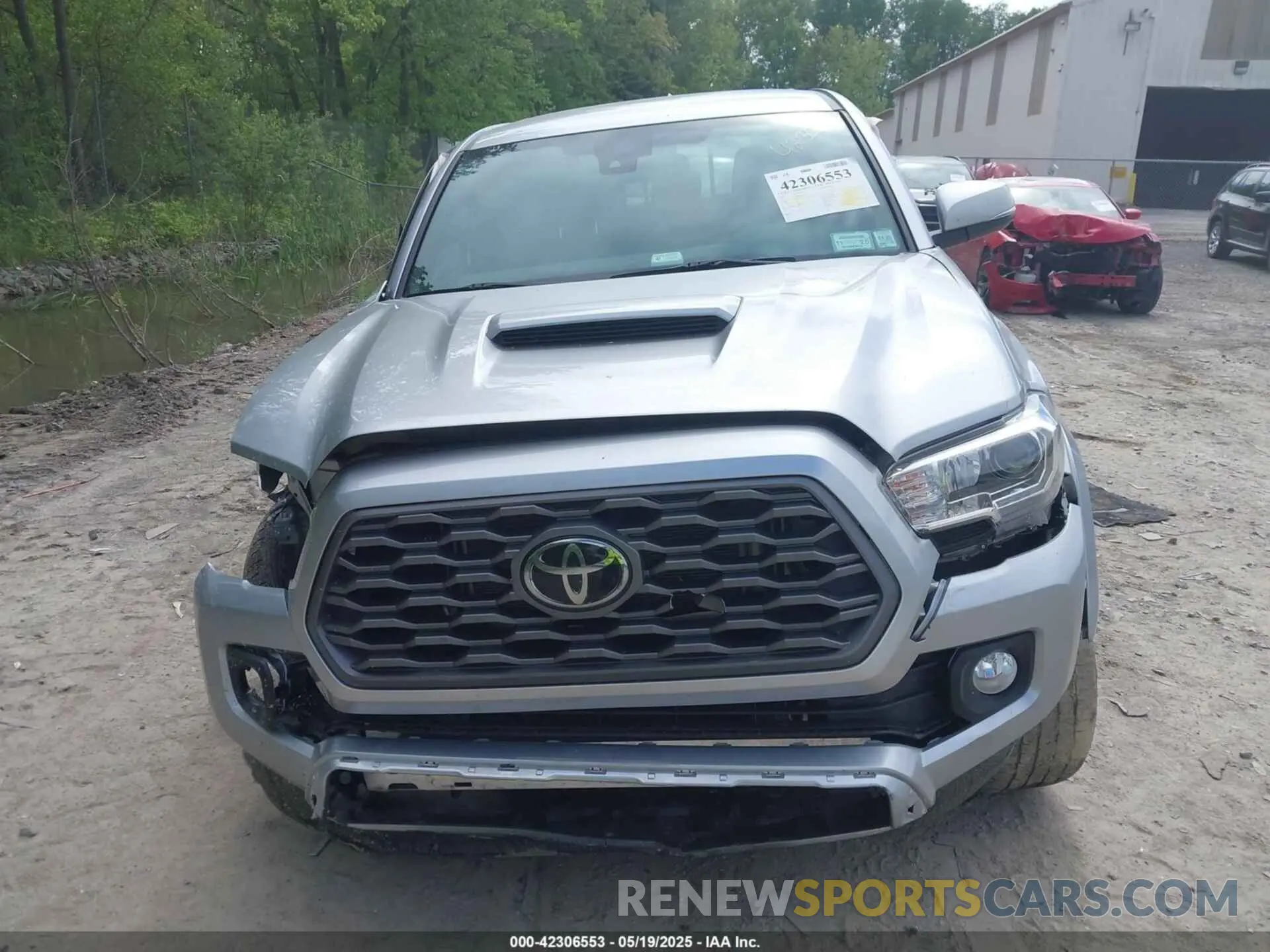 6 Photograph of a damaged car 3TYCZ5AN6NT053966 TOYOTA TACOMA 2022