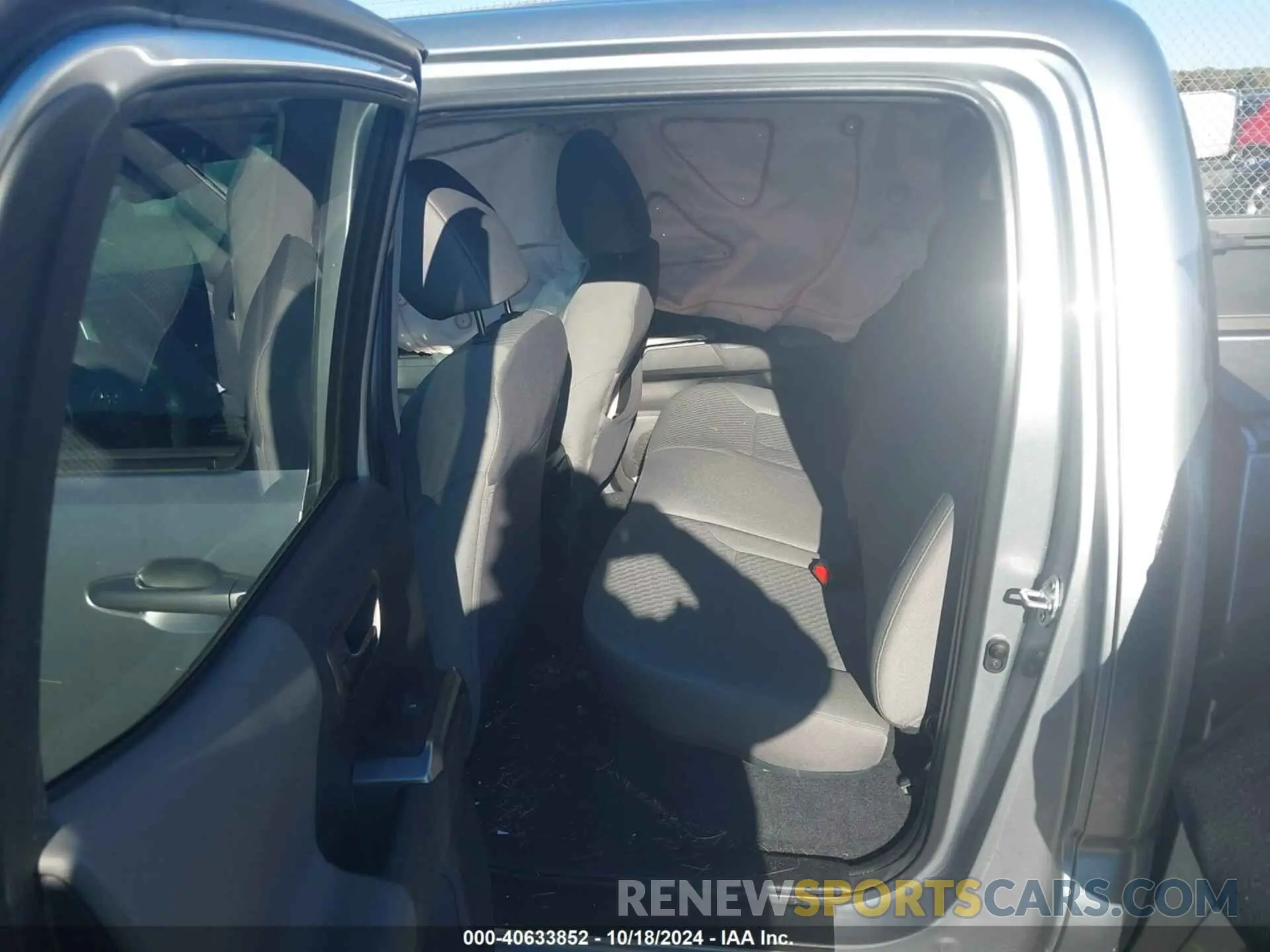8 Фотография поврежденного автомобиля 3TYCZ5AN6NT077720 TOYOTA TACOMA 2022