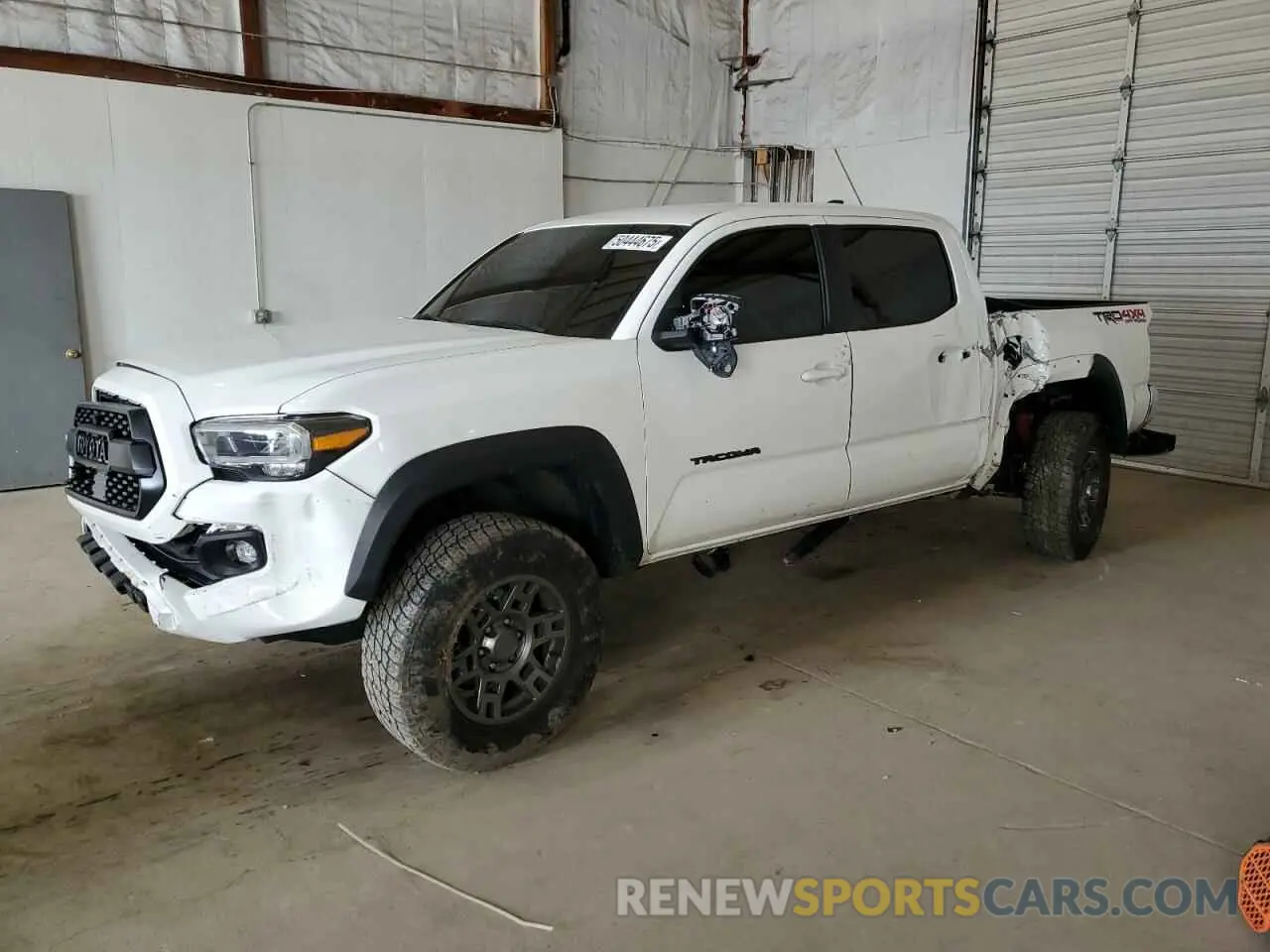 1 Photograph of a damaged car 3TYCZ5AN6NT085803 TOYOTA TACOMA 2022