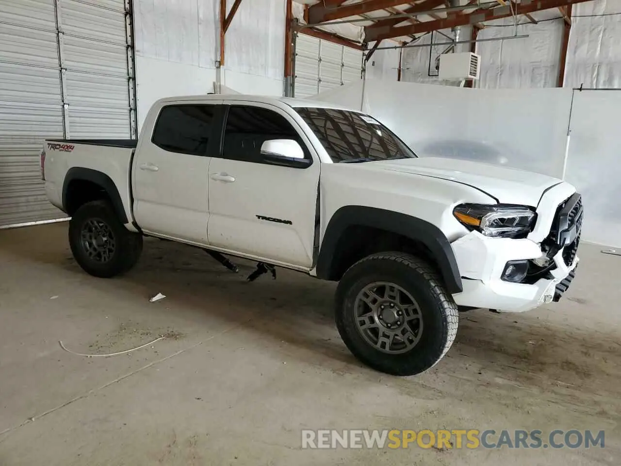4 Photograph of a damaged car 3TYCZ5AN6NT085803 TOYOTA TACOMA 2022