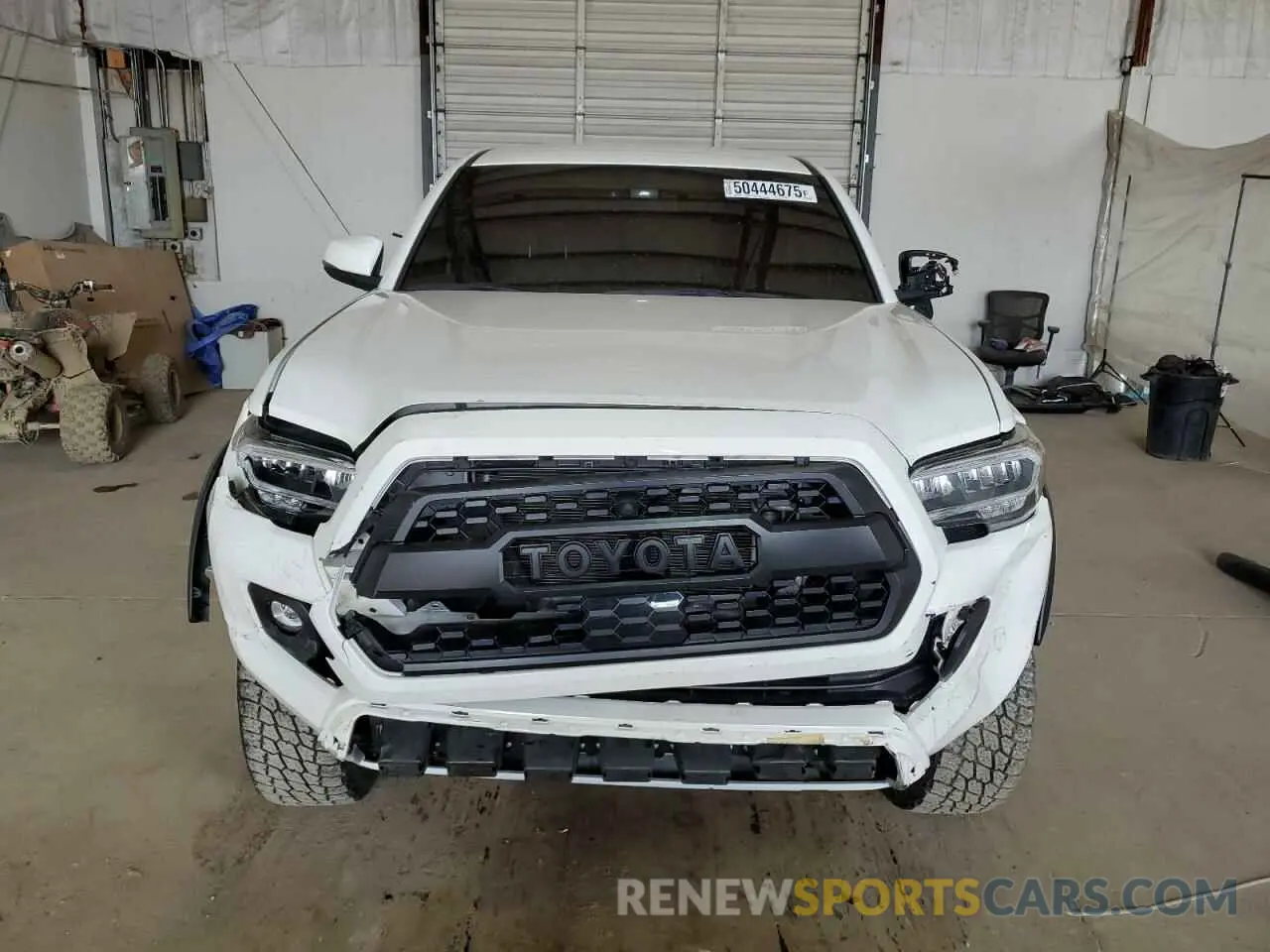 5 Photograph of a damaged car 3TYCZ5AN6NT085803 TOYOTA TACOMA 2022