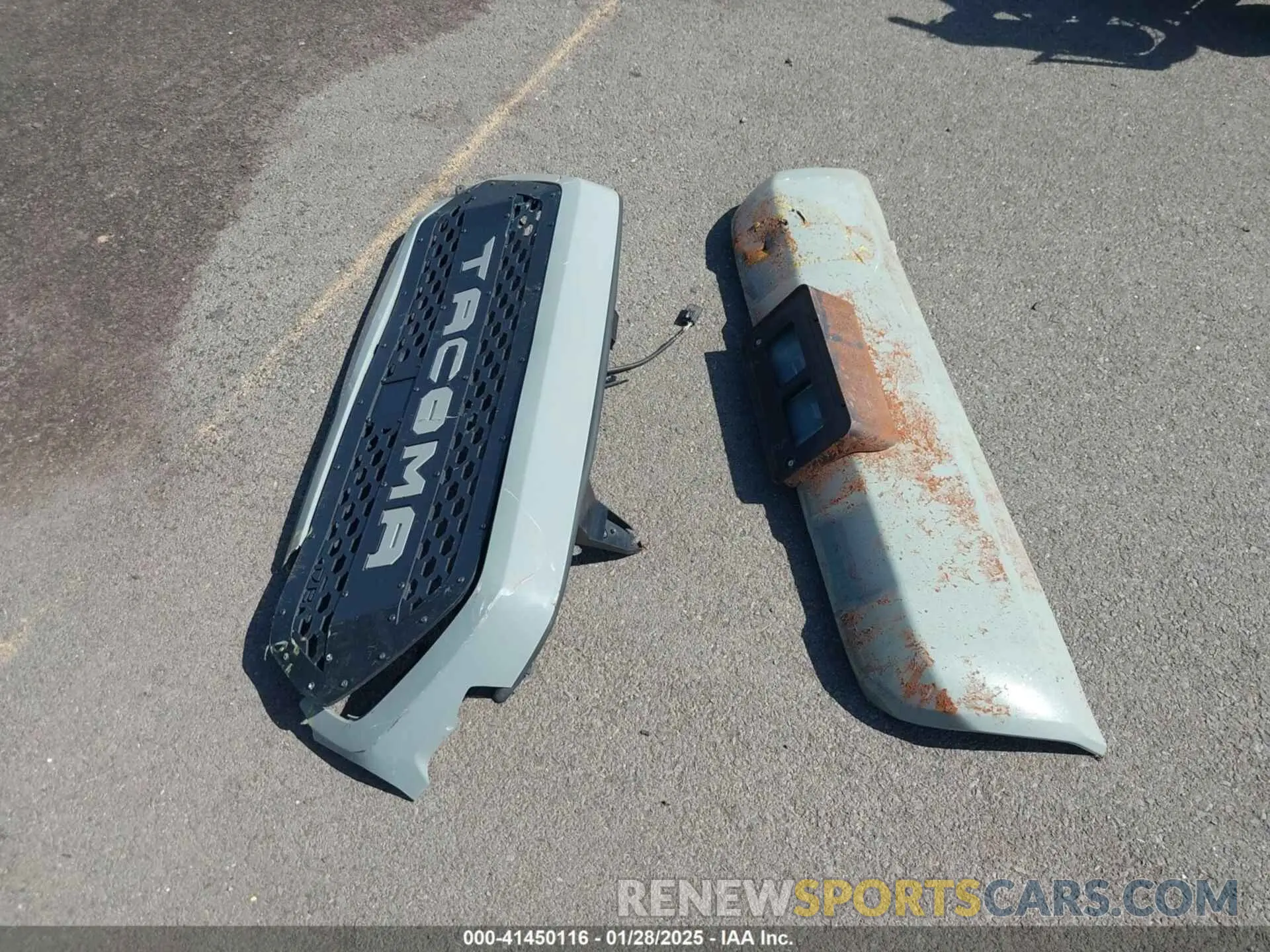 12 Photograph of a damaged car 3TYCZ5AN6NT103877 TOYOTA TACOMA 2022