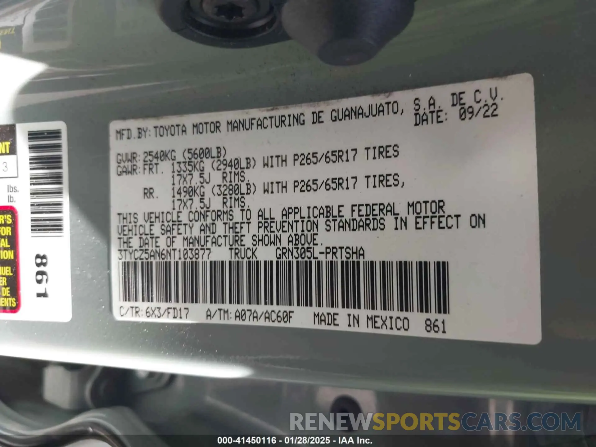 9 Photograph of a damaged car 3TYCZ5AN6NT103877 TOYOTA TACOMA 2022