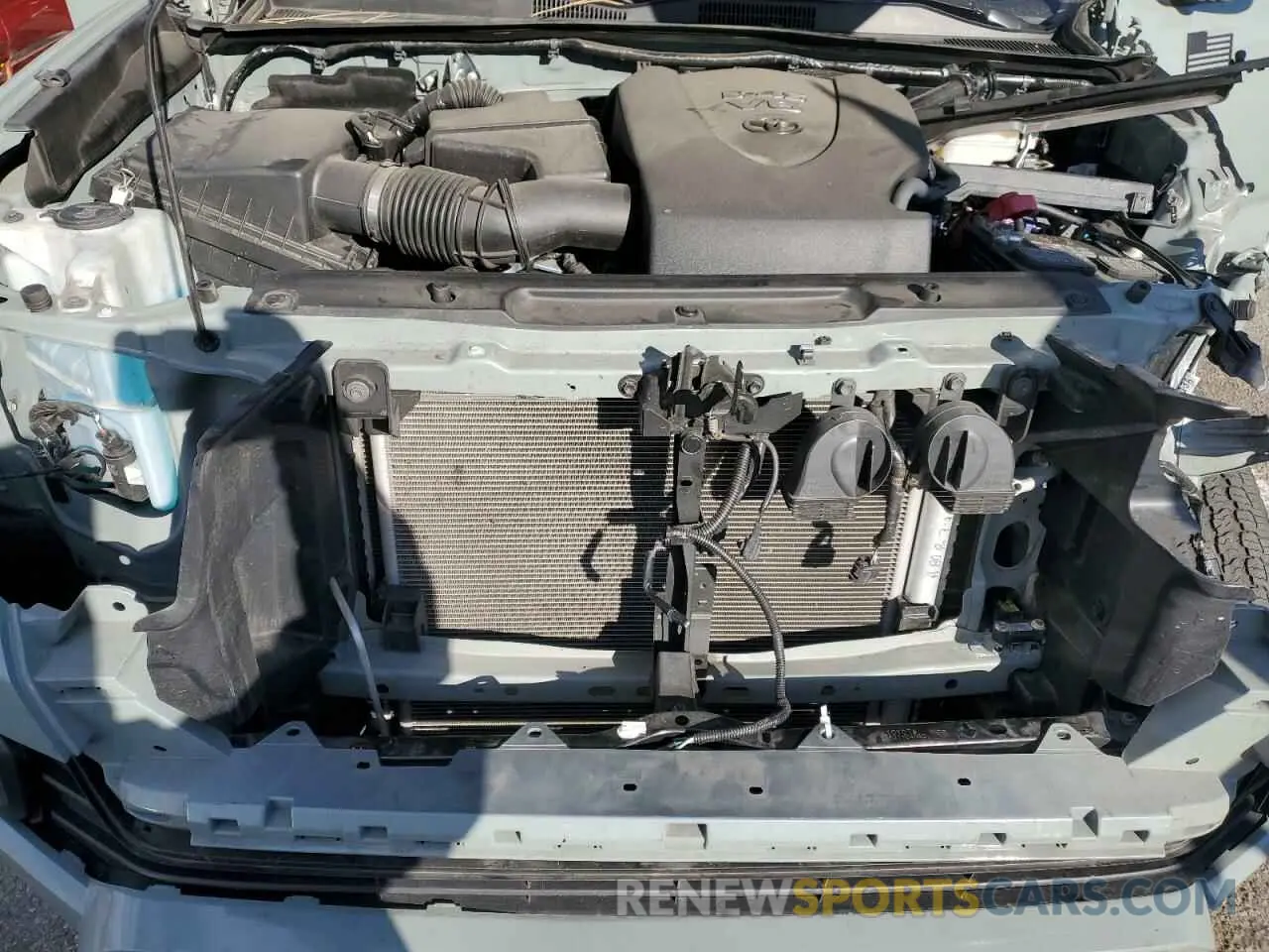 11 Photograph of a damaged car 3TYCZ5AN8NT094843 TOYOTA TACOMA 2022