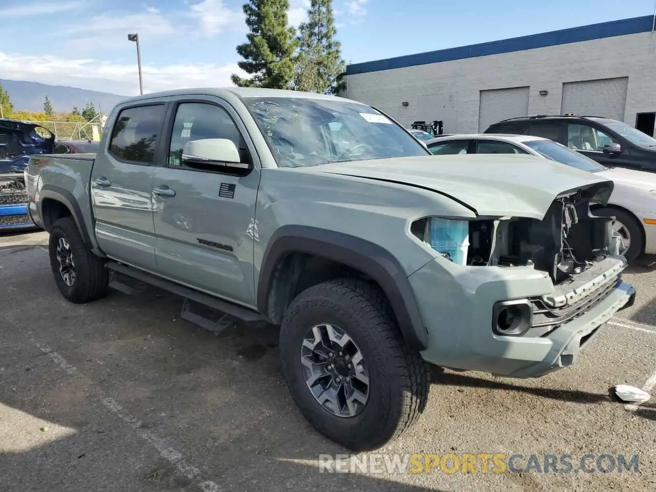 4 Photograph of a damaged car 3TYCZ5AN8NT094843 TOYOTA TACOMA 2022