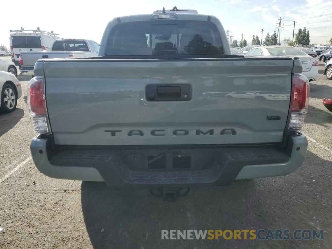 6 Photograph of a damaged car 3TYCZ5AN8NT094843 TOYOTA TACOMA 2022