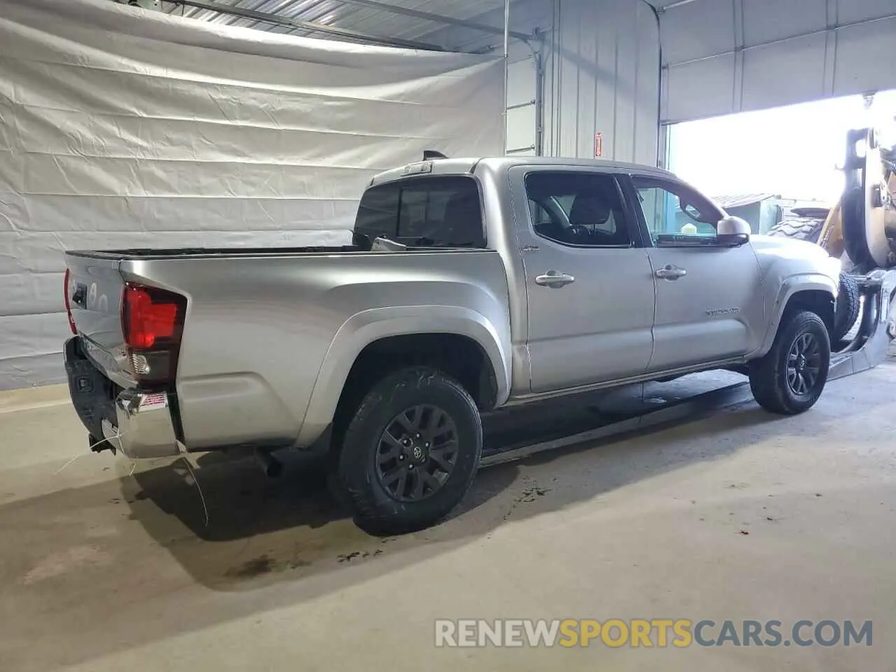 3 Photograph of a damaged car 3TYCZ5ANXNT067966 TOYOTA TACOMA 2022