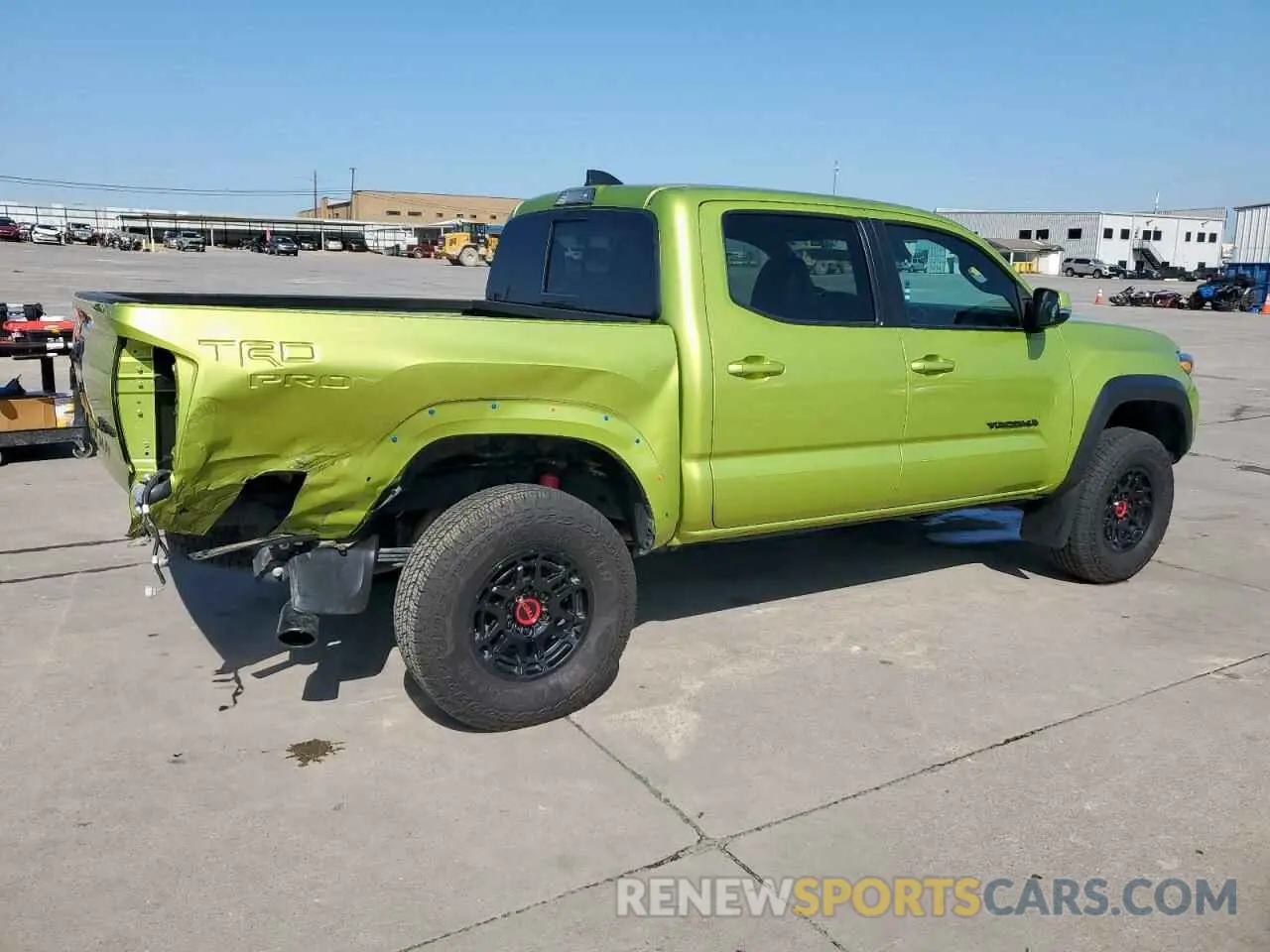 3 Фотография поврежденного автомобиля 3TYCZ5ANXNT069247 TOYOTA TACOMA 2022