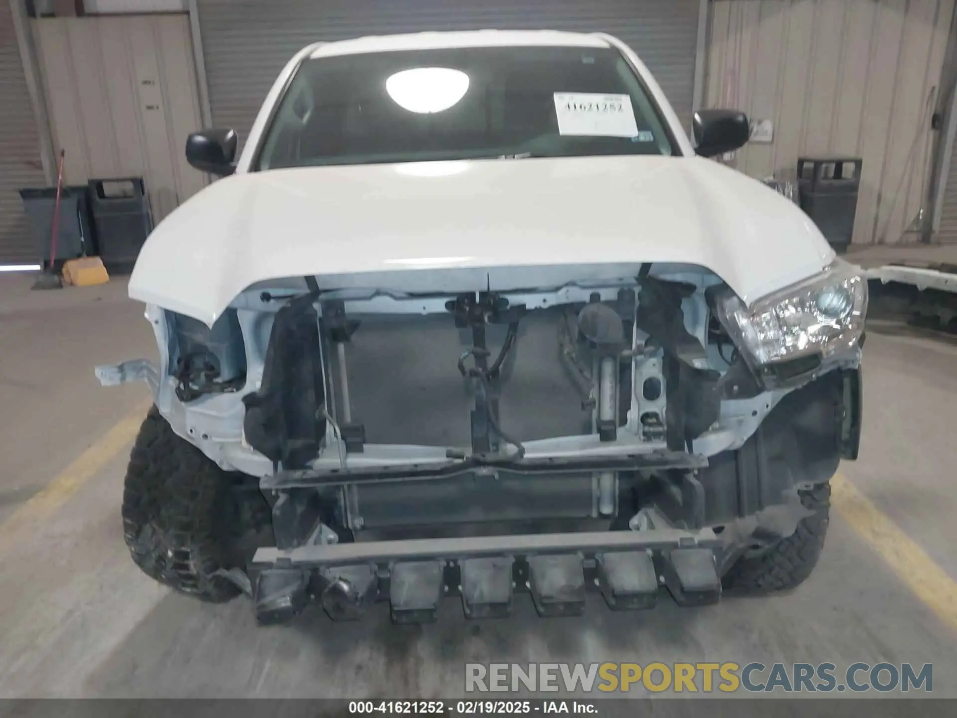 13 Photograph of a damaged car 3TYRX5GN0NT065070 TOYOTA TACOMA 2022