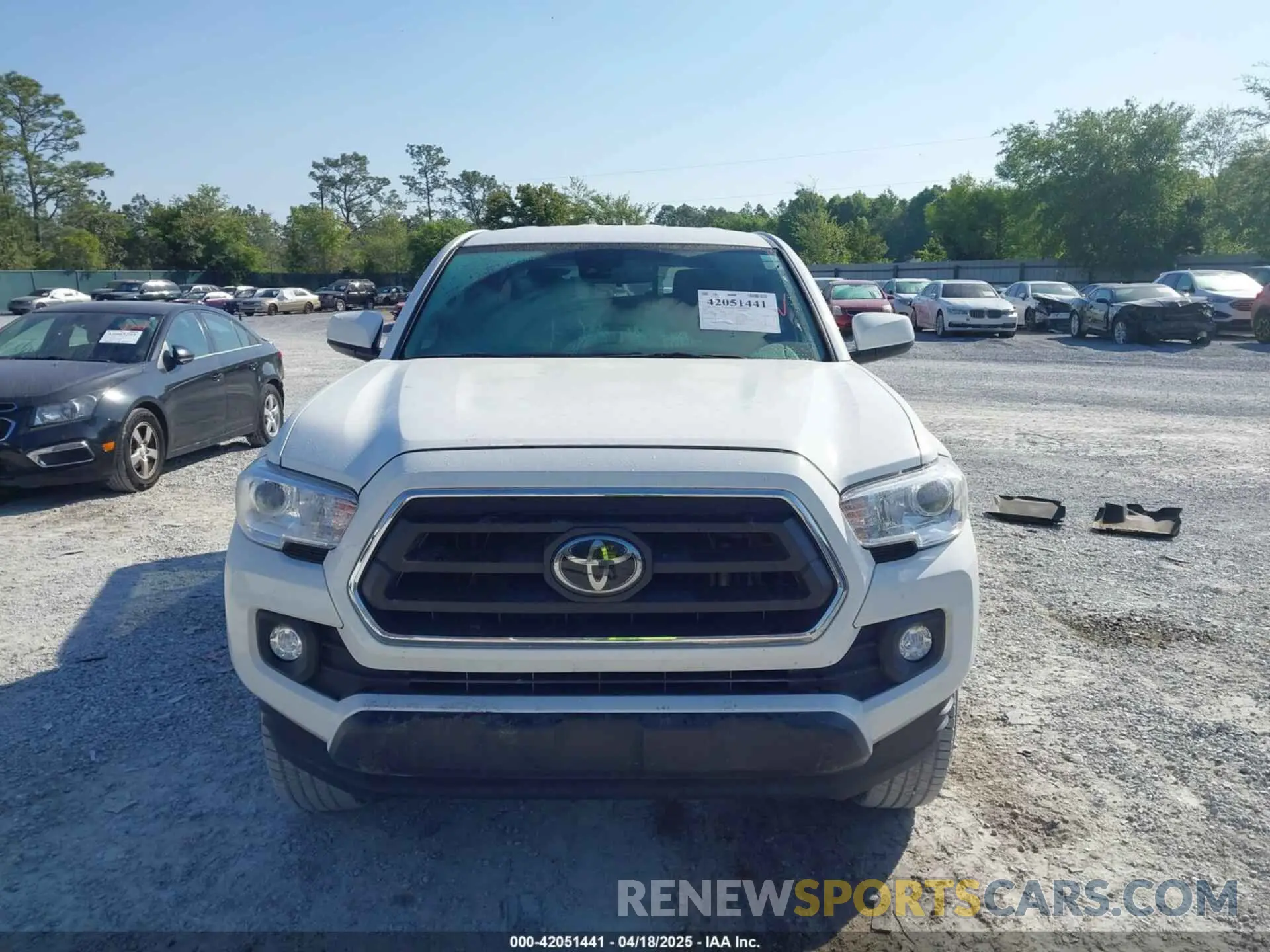12 Photograph of a damaged car 3TYRX5GN2NT051624 TOYOTA TACOMA 2022