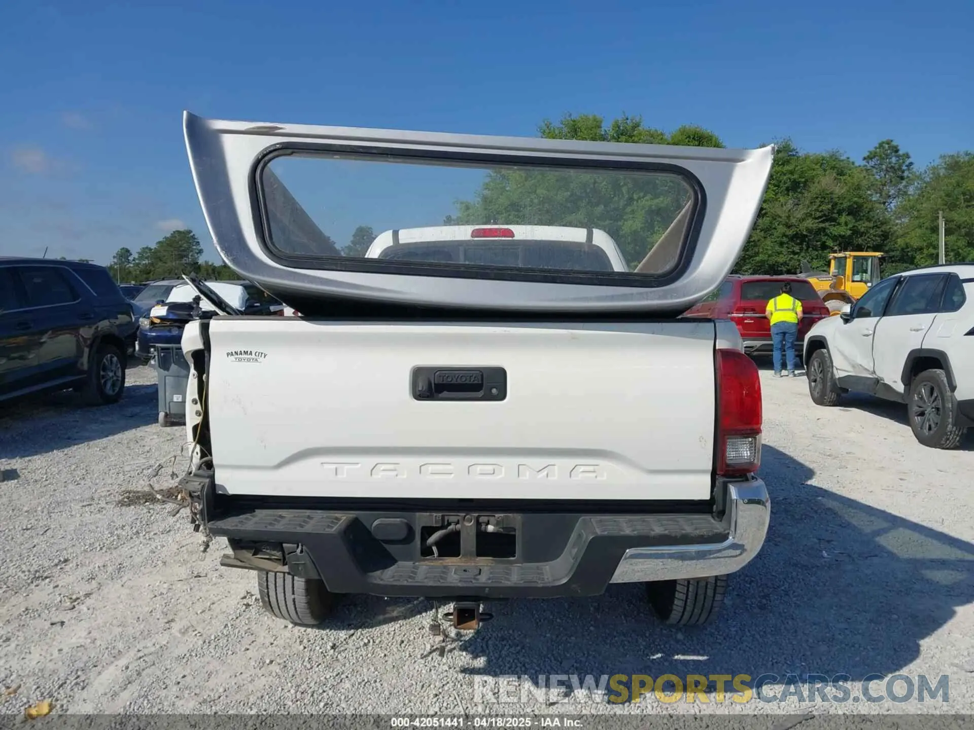 16 Photograph of a damaged car 3TYRX5GN2NT051624 TOYOTA TACOMA 2022