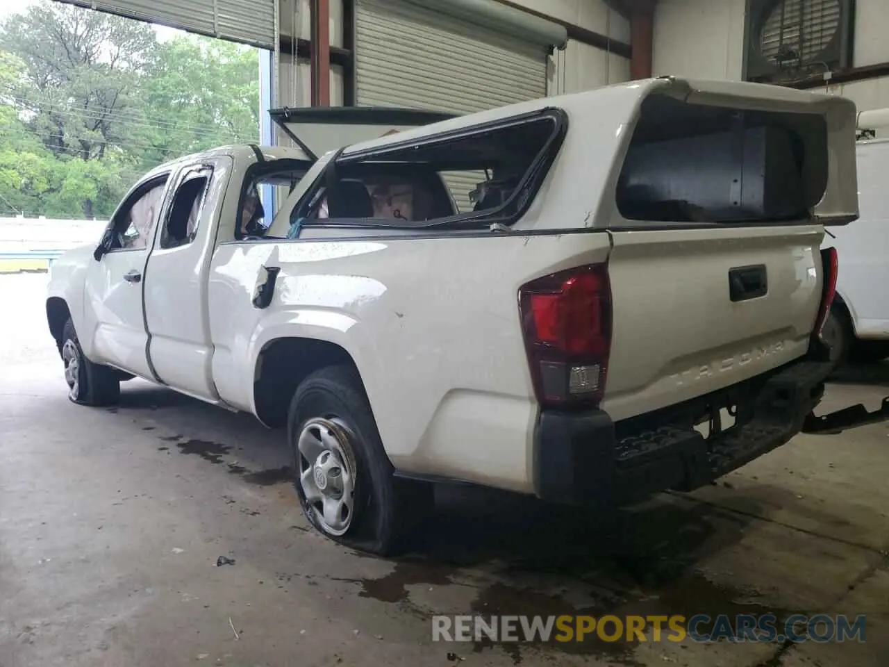 2 Photograph of a damaged car 3TYRX5GN4NT060924 TOYOTA TACOMA 2022