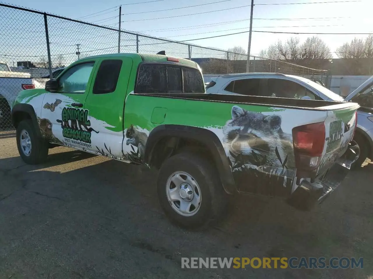 2 Photograph of a damaged car 3TYRZ5CN0NT022784 TOYOTA TACOMA 2022