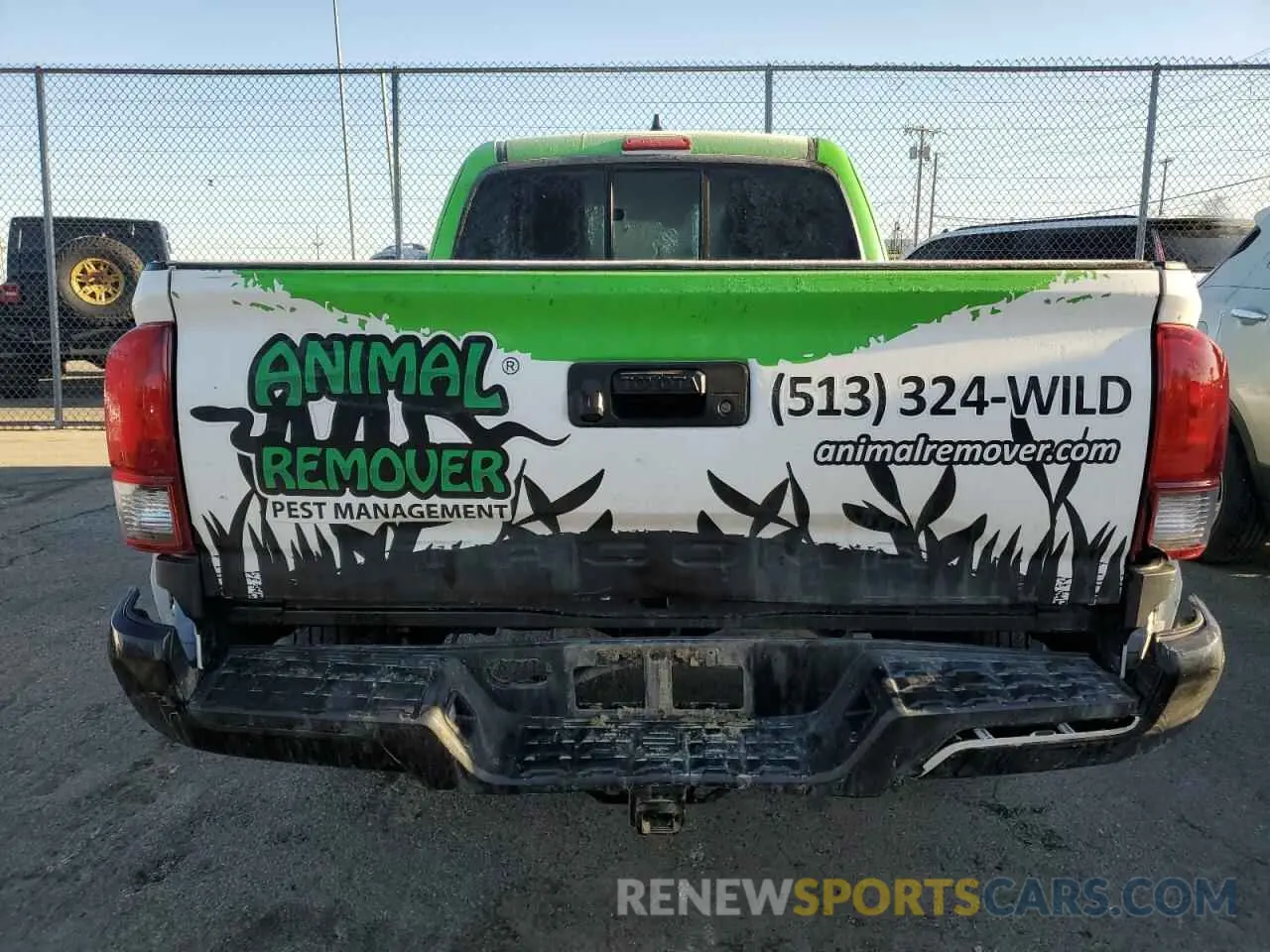 6 Photograph of a damaged car 3TYRZ5CN0NT022784 TOYOTA TACOMA 2022