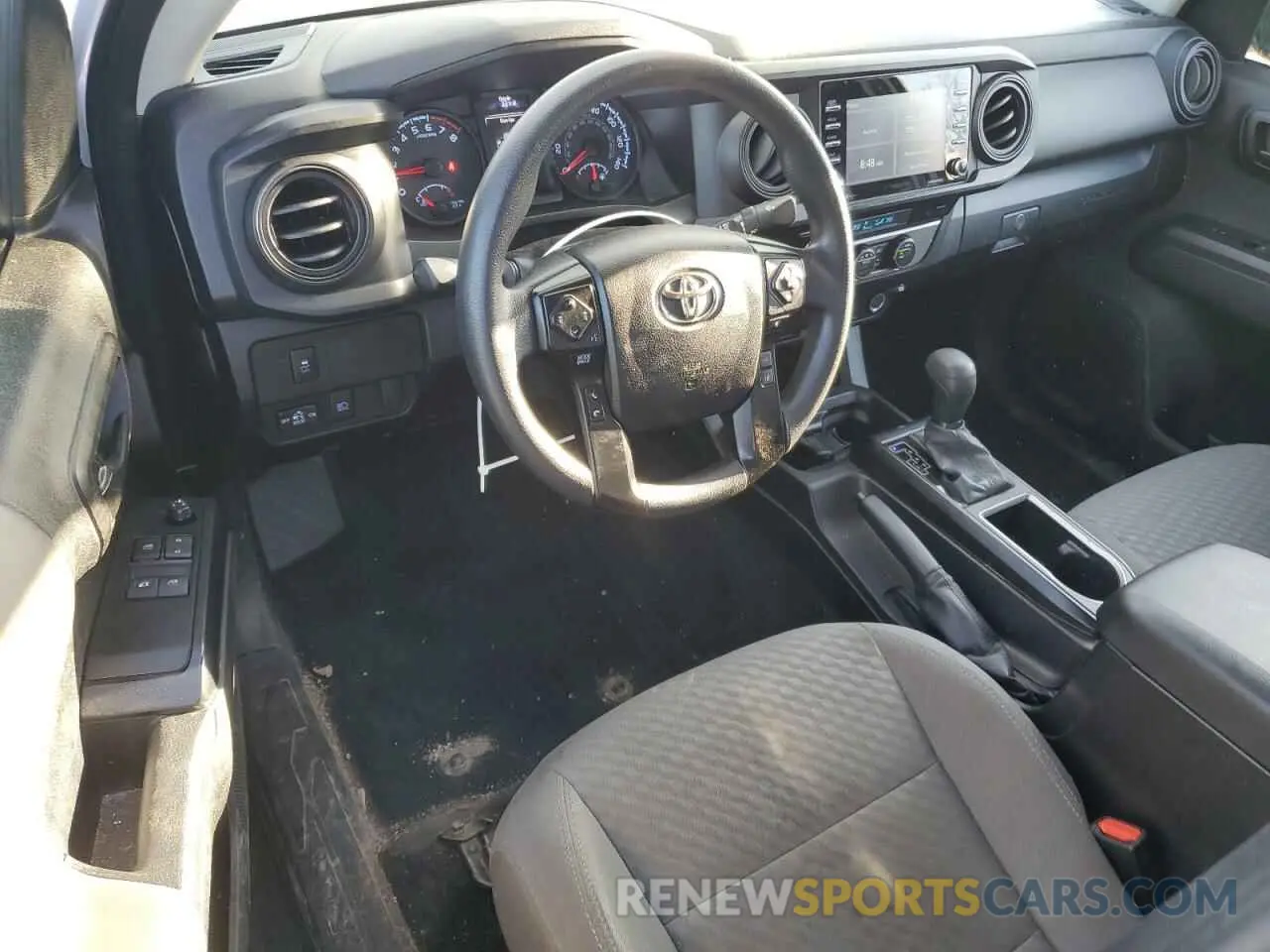 8 Photograph of a damaged car 3TYRZ5CN0NT022784 TOYOTA TACOMA 2022