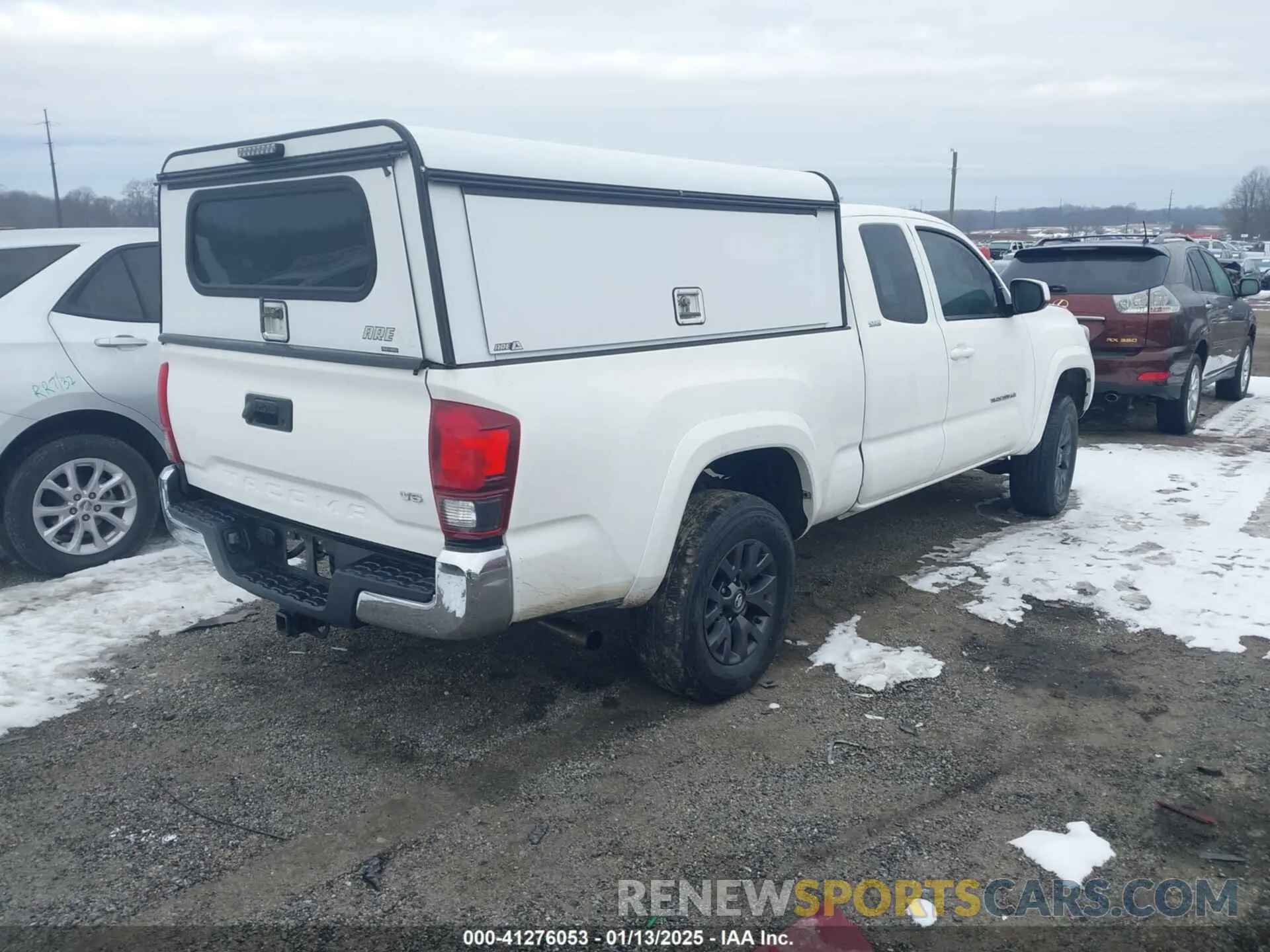 4 Photograph of a damaged car 3TYRZ5CN2NT022608 TOYOTA TACOMA 2022