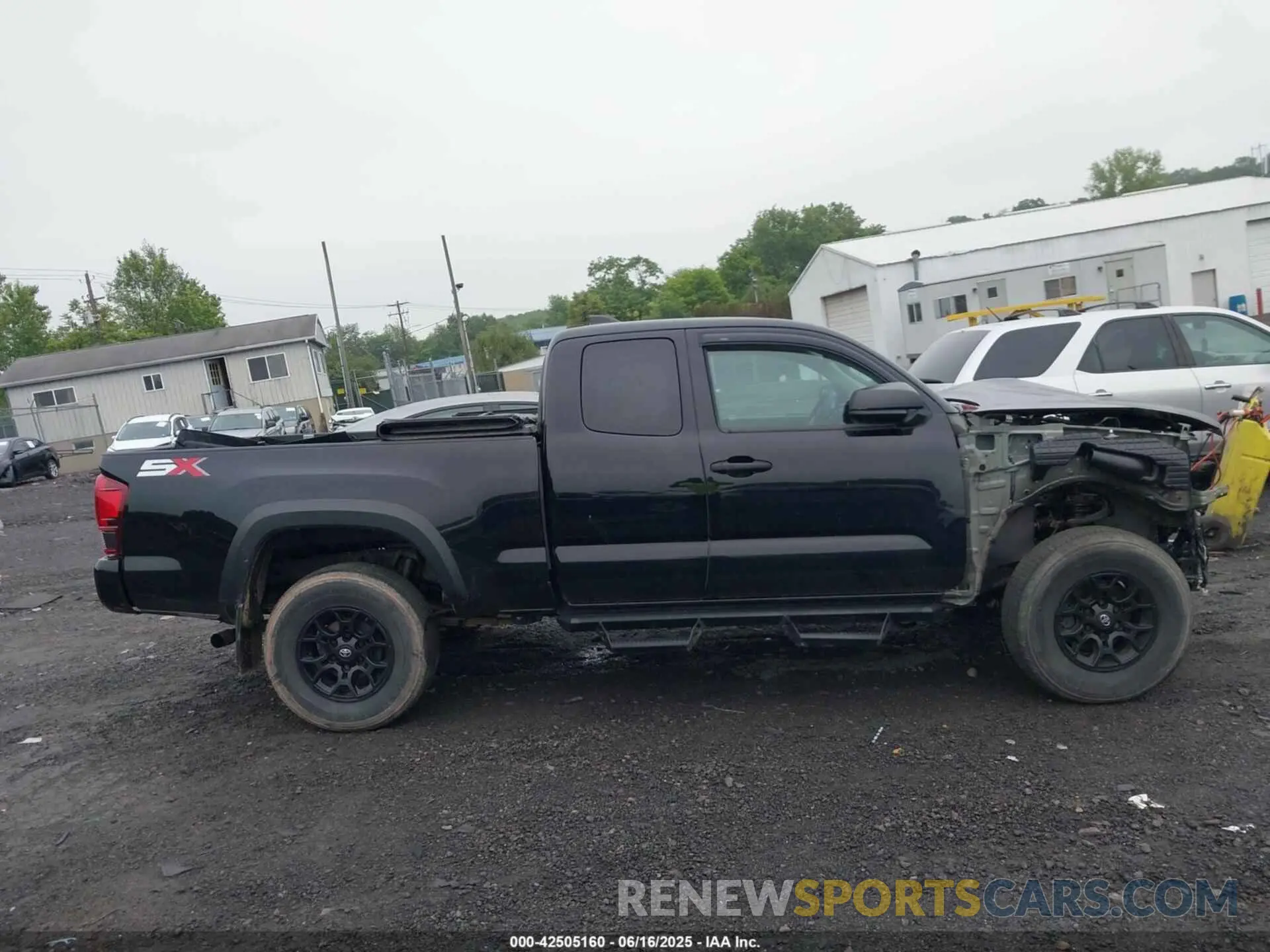 13 Photograph of a damaged car 3TYSX5EN3NT010973 TOYOTA TACOMA 2022