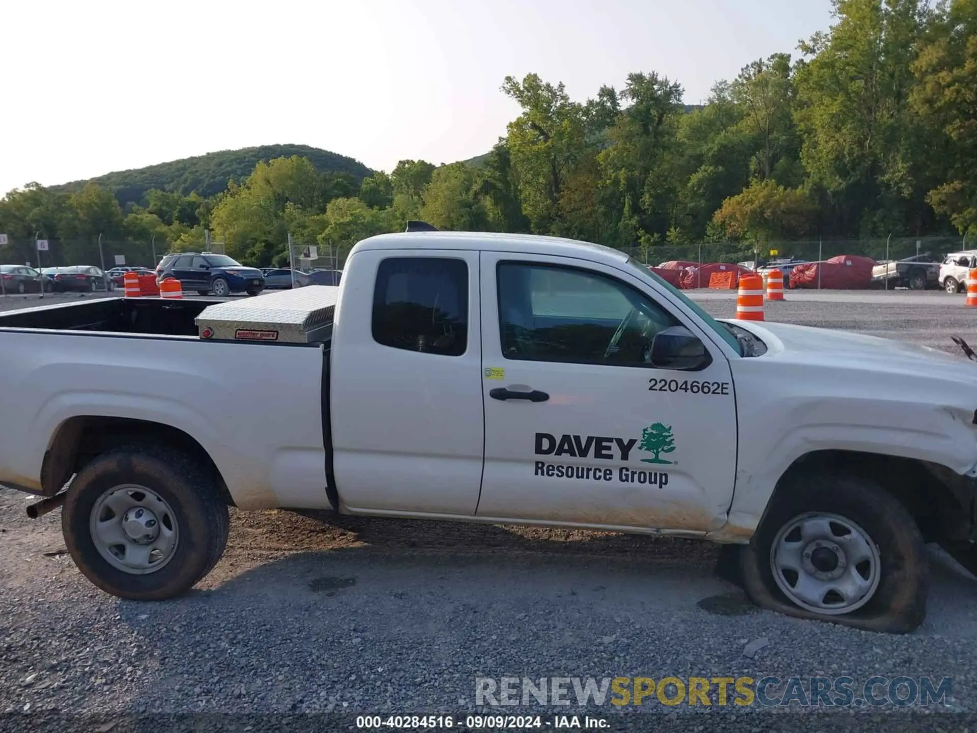 13 Photograph of a damaged car 3TYSX5EN5NT011154 TOYOTA TACOMA 2022