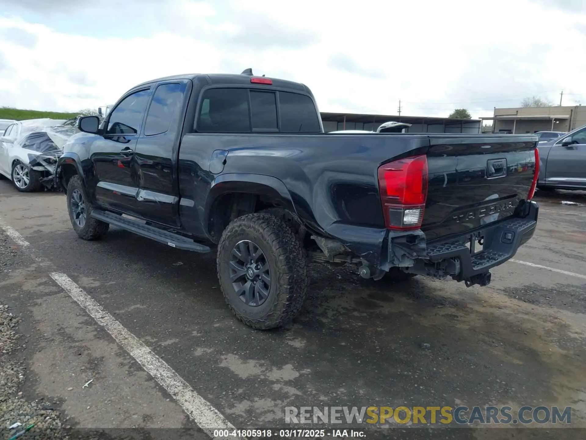 3 Photograph of a damaged car 3TYSZ5AN4NT081146 TOYOTA TACOMA 2022