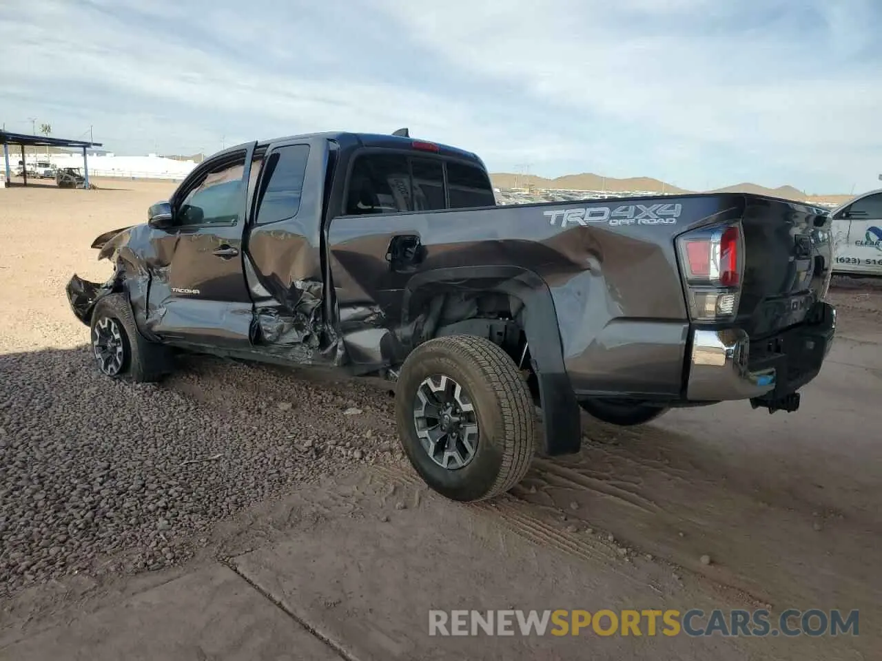 2 Photograph of a damaged car 3TYSZ5AN4NT081602 TOYOTA TACOMA 2022