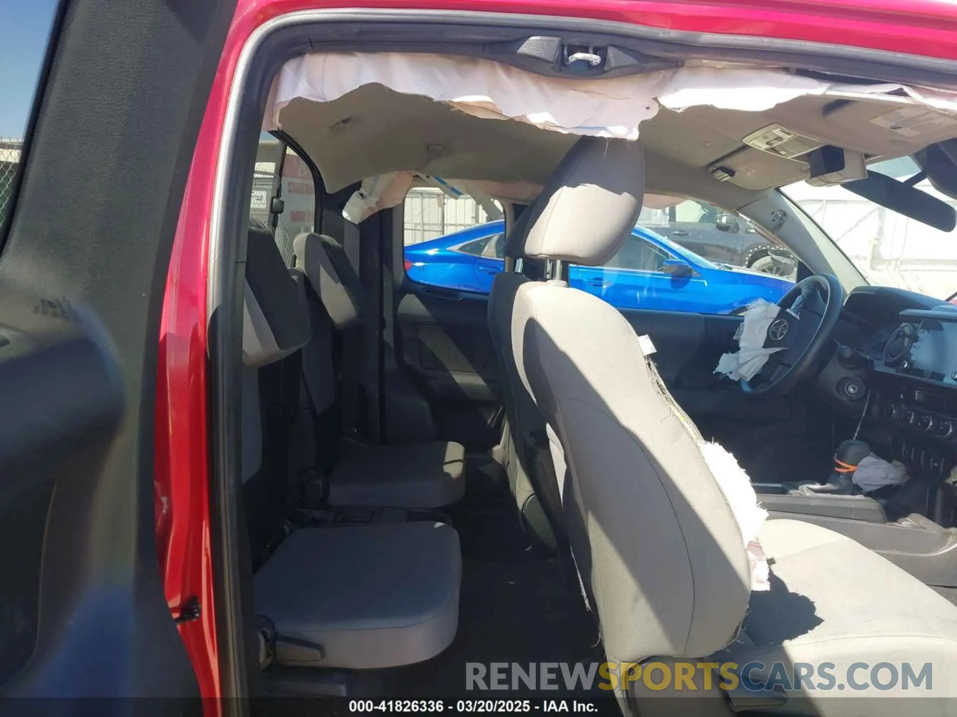 8 Photograph of a damaged car 3TYSZ5AN7NT092318 TOYOTA TACOMA 2022