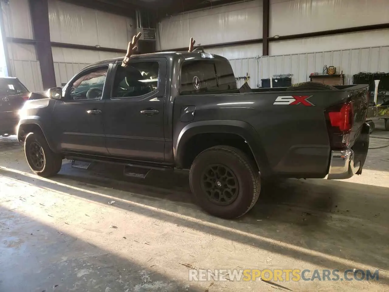 2 Фотография поврежденного автомобиля 3TMAZ5CN1PM210743 TOYOTA TACOMA 2023