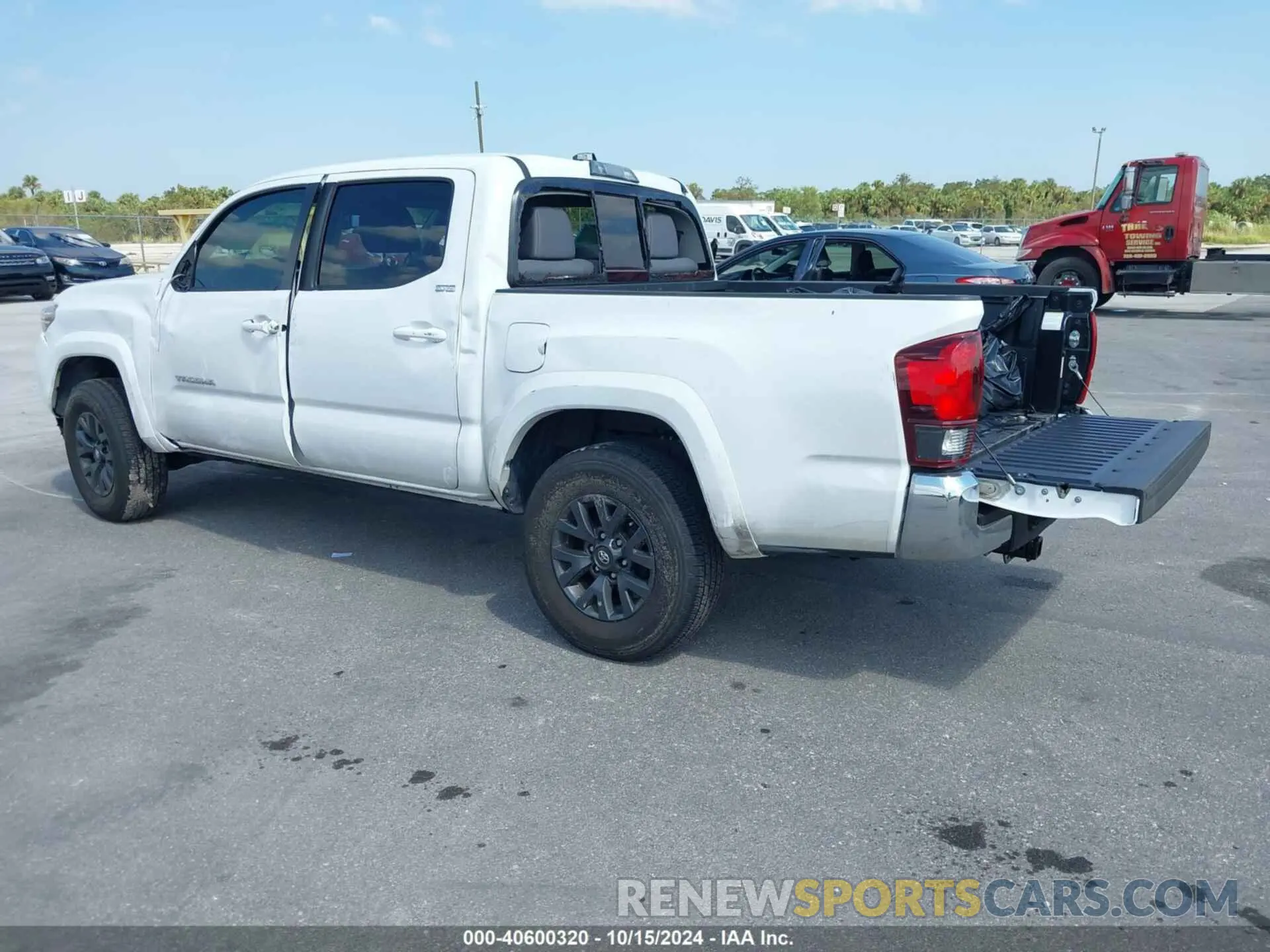 3 Photograph of a damaged car 3TMAZ5CN2PM218625 TOYOTA TACOMA 2023